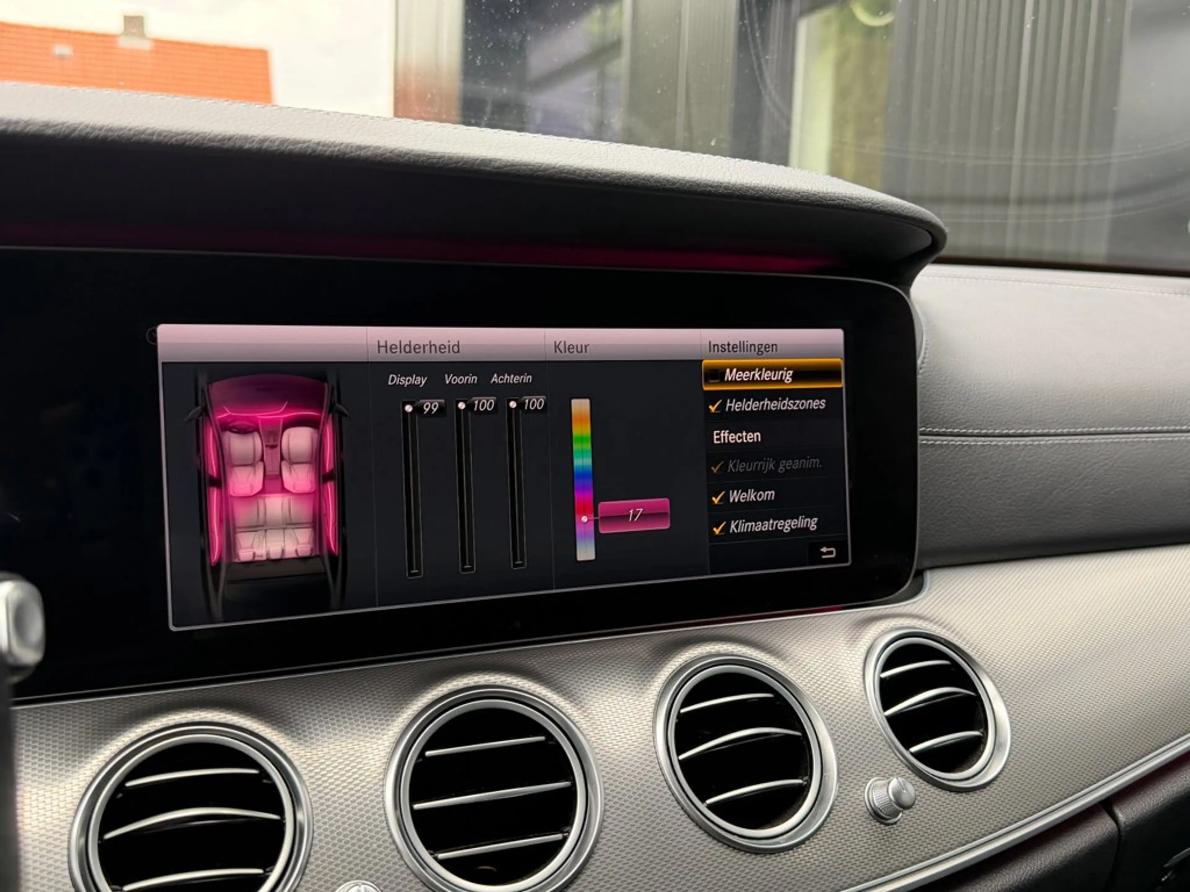 Mercedes-Benz E 200 Estate E200 AMG Edition Sport Camera — photo 12