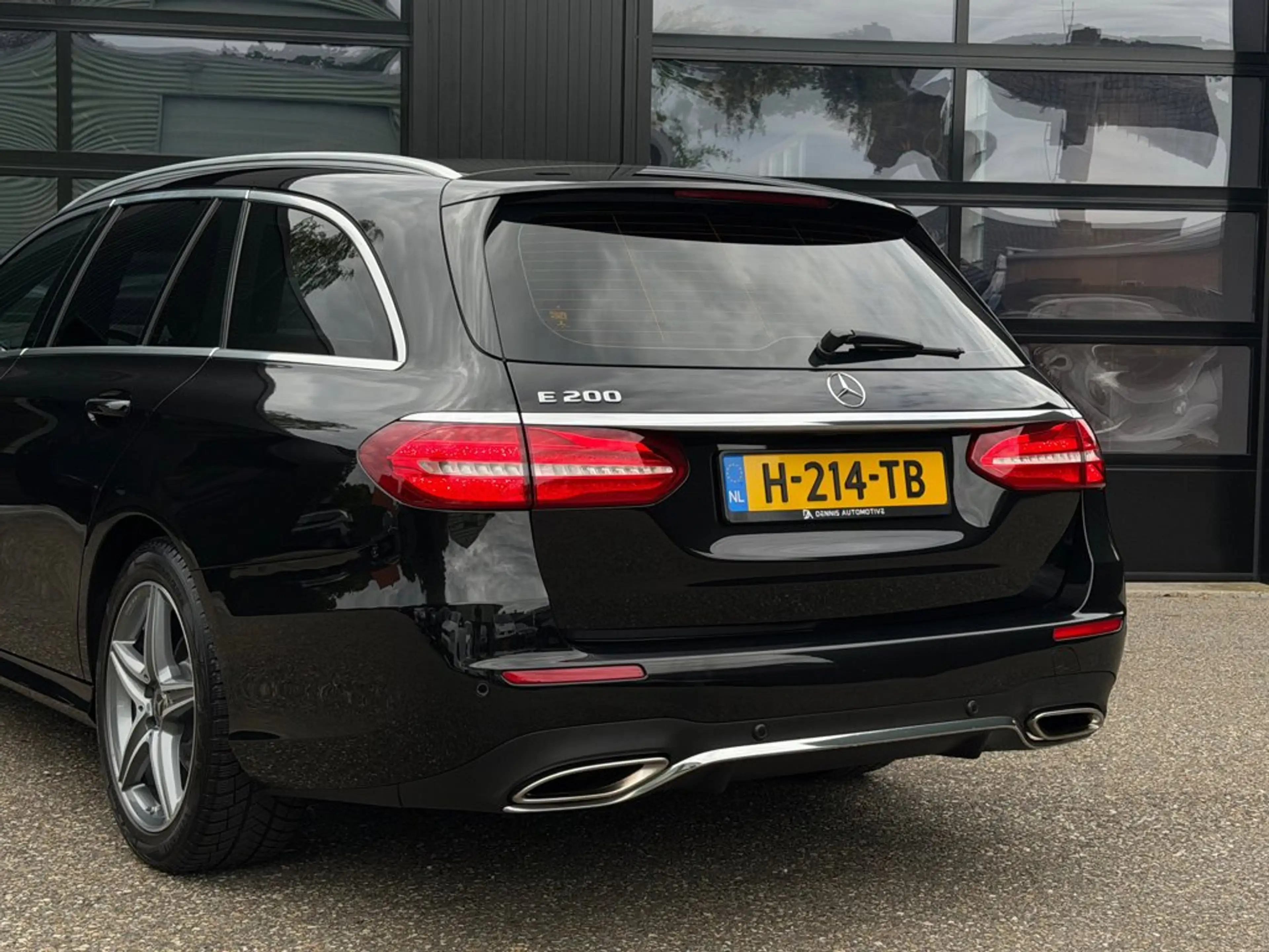 Mercedes-Benz E 200 Estate E200 AMG Edition Sport Camera — photo 4