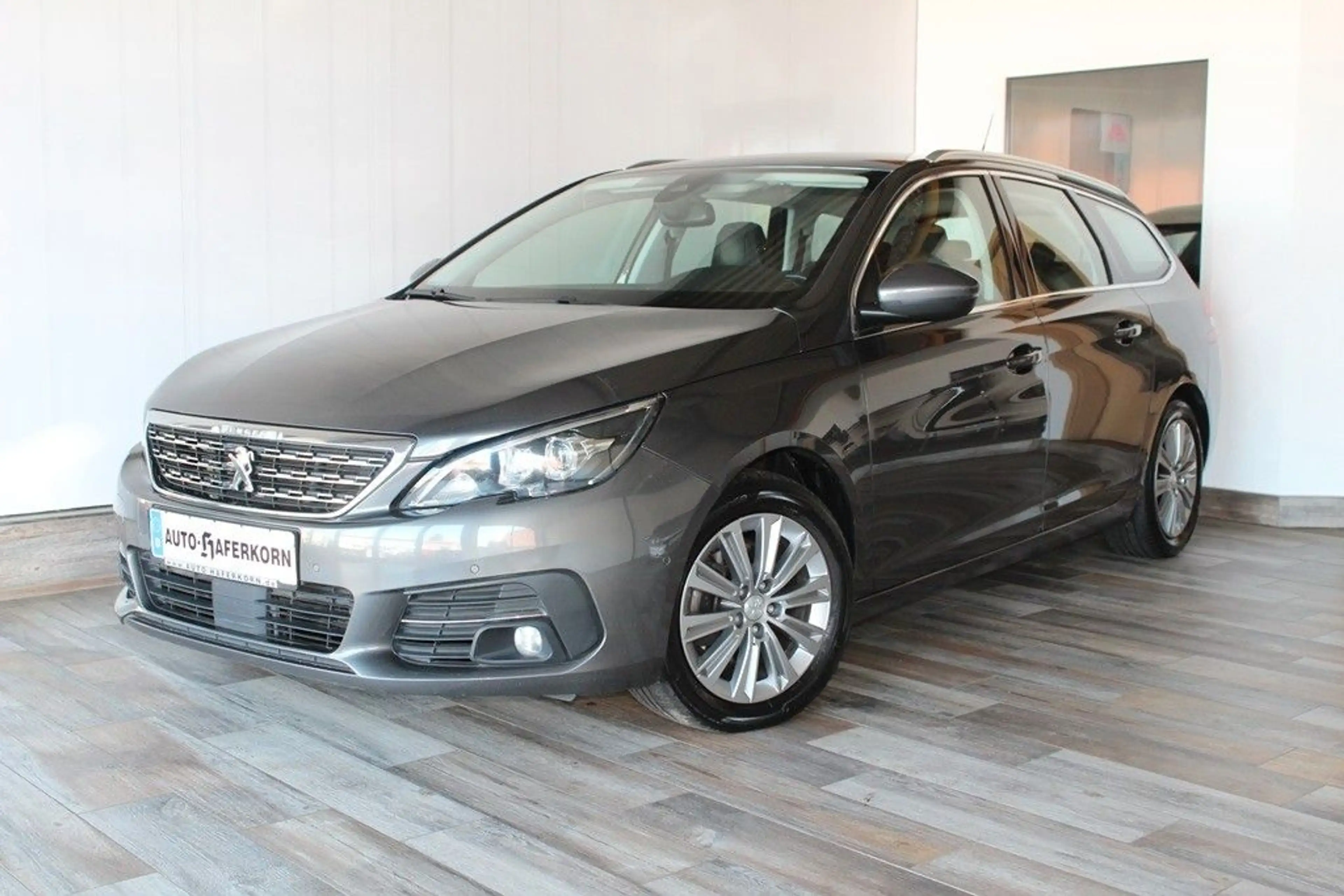 Peugeot 308 SW 1.5 BlueHdi 130 Allure*AHZV*SZHZG*NAVI* — photo 3