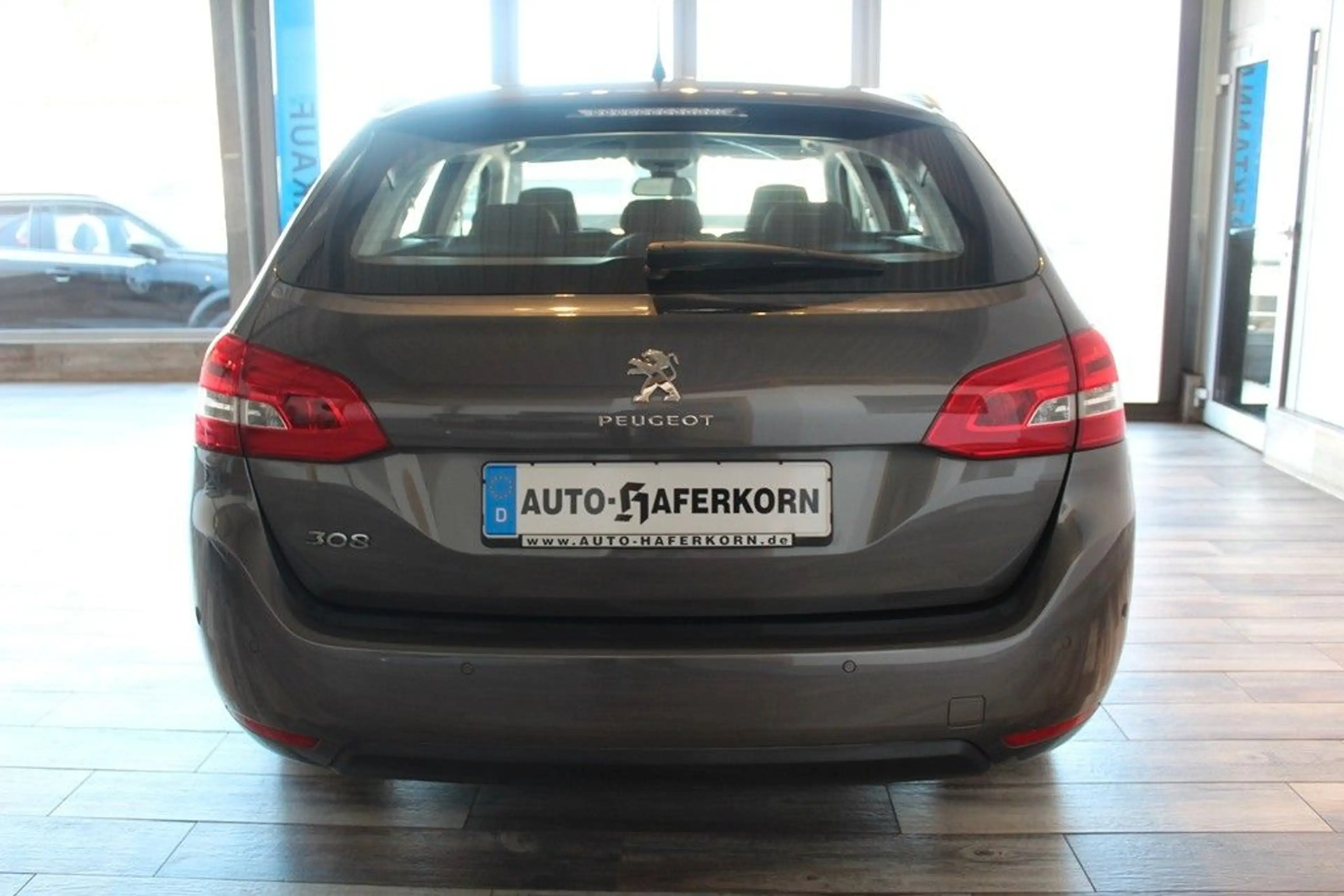 Peugeot 308 SW 1.5 BlueHdi 130 Allure*AHZV*SZHZG*NAVI* — photo 8