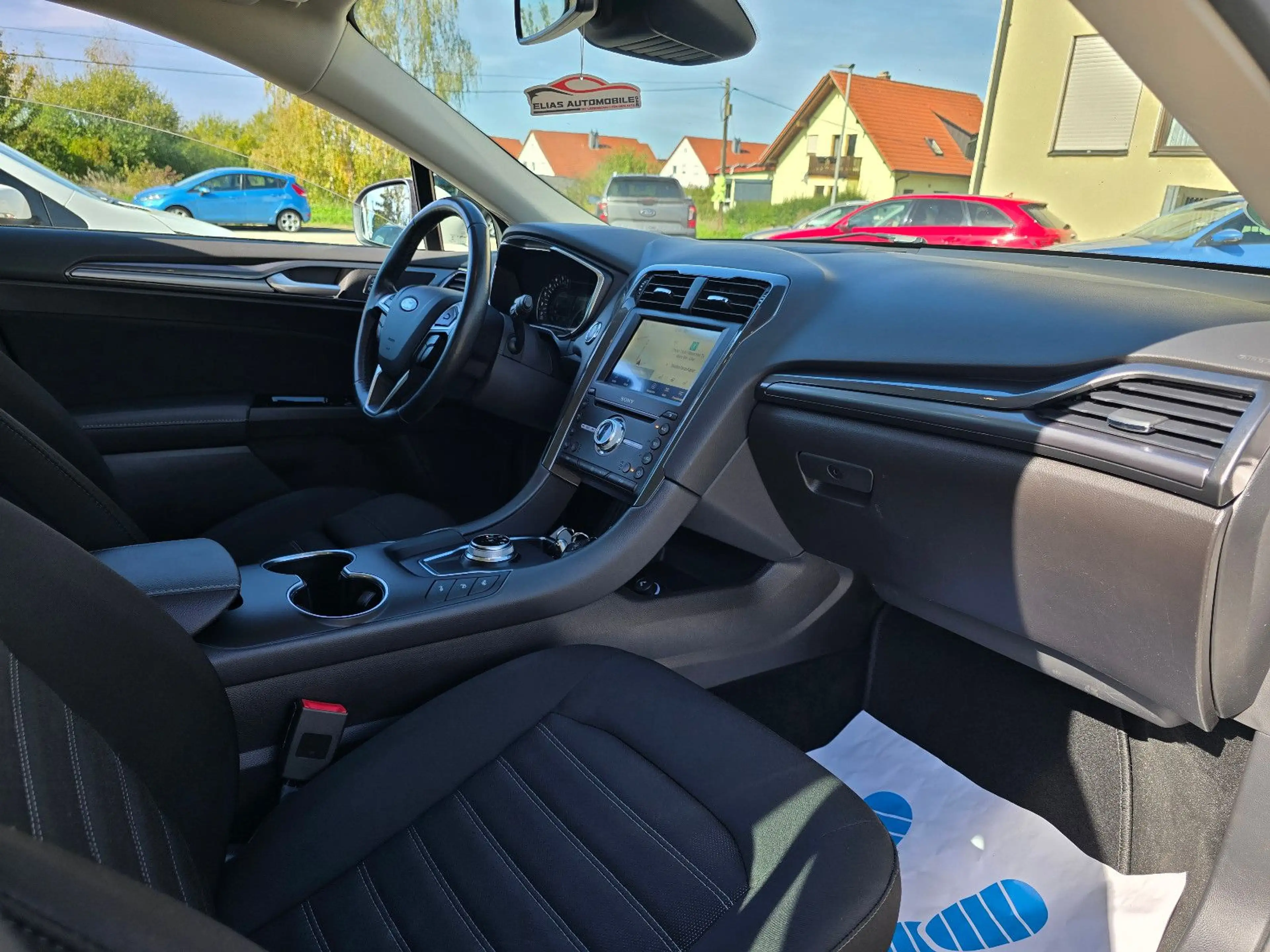 Ford Mondeo Turnier Titanium — photo 12