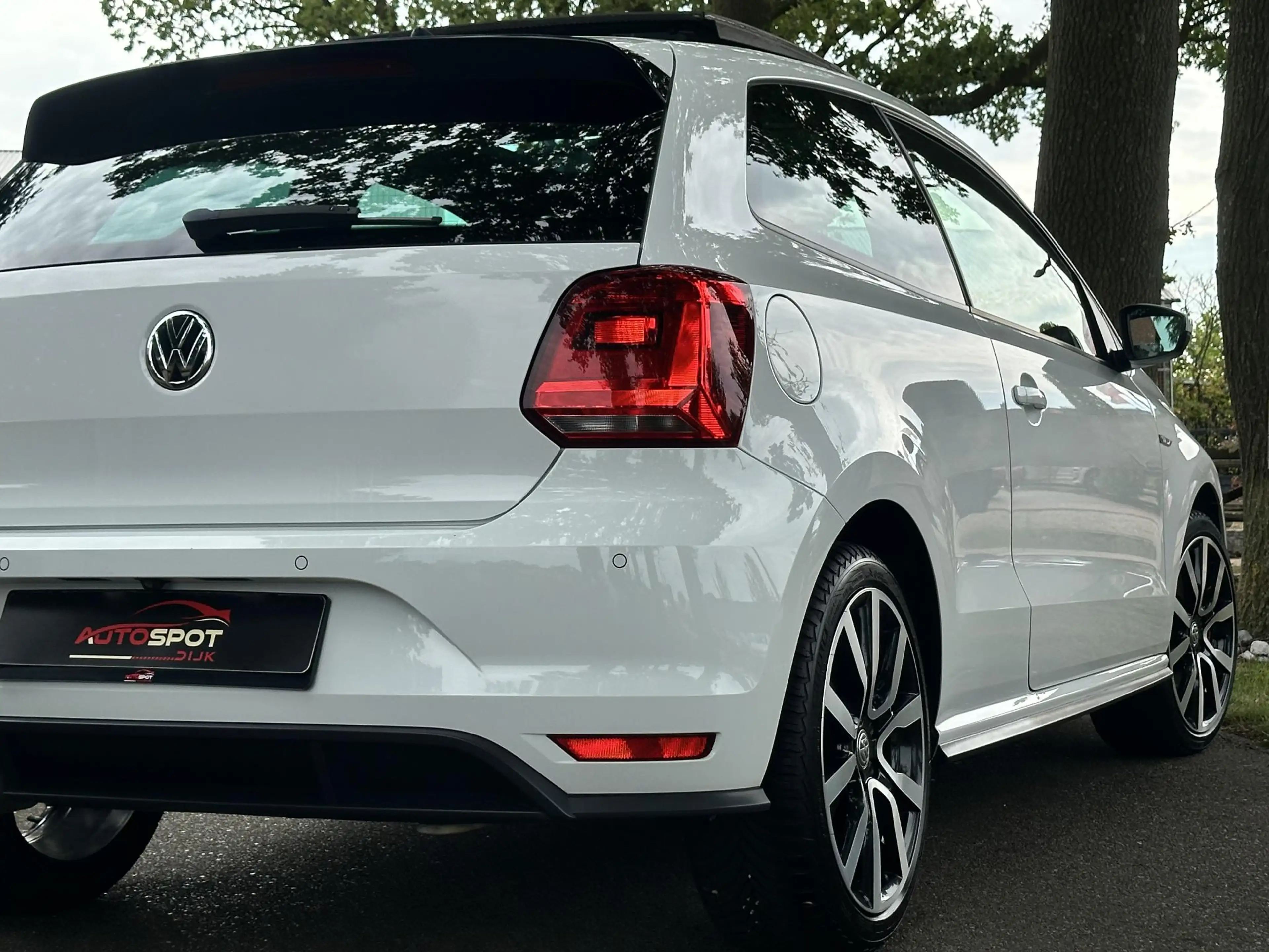 Volkswagen Polo GTI 1.8 TSI — photo 5