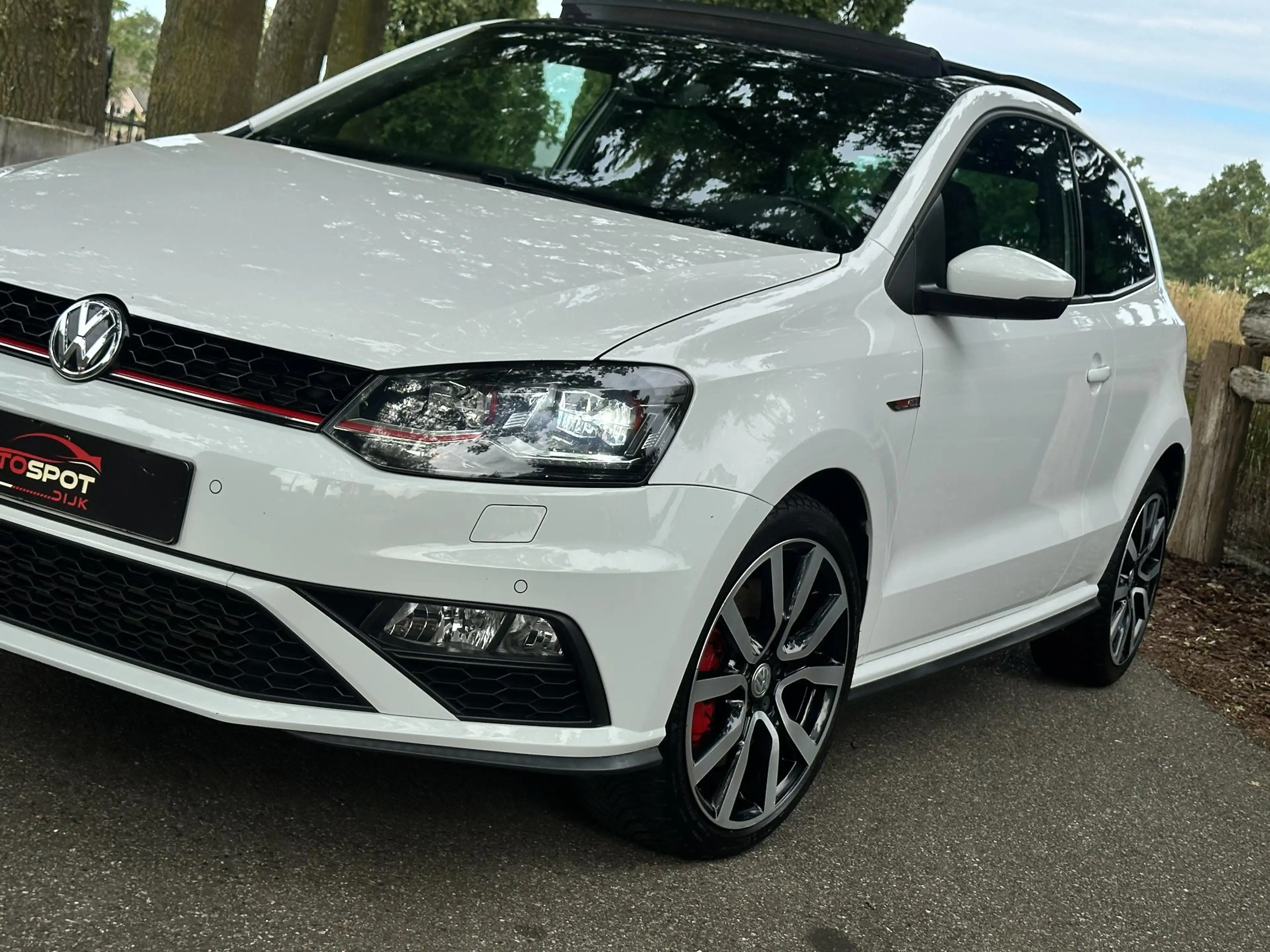 Volkswagen Polo GTI 1.8 TSI — photo 2