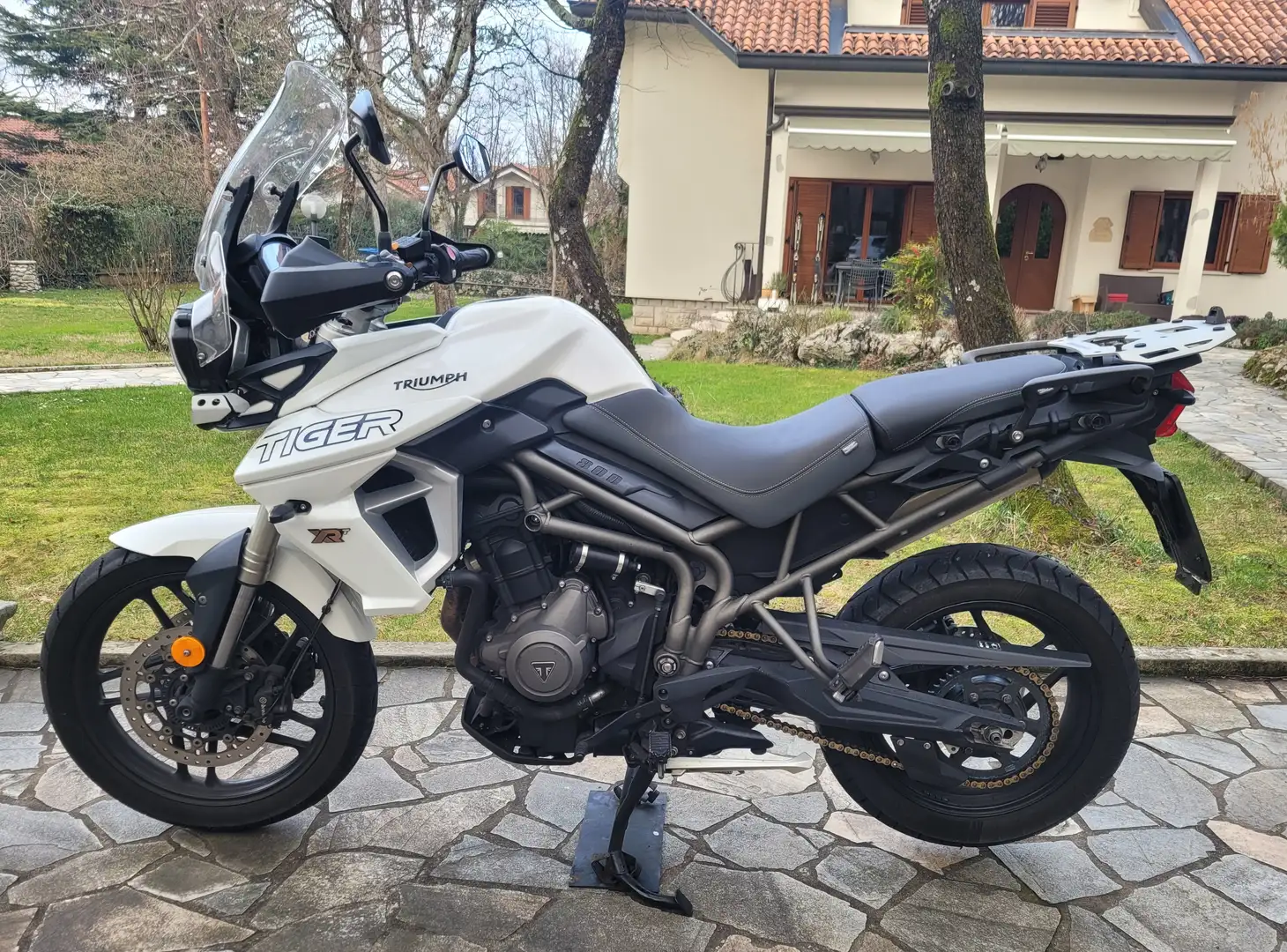 Triumph Tiger 800 XRT Alb - 2