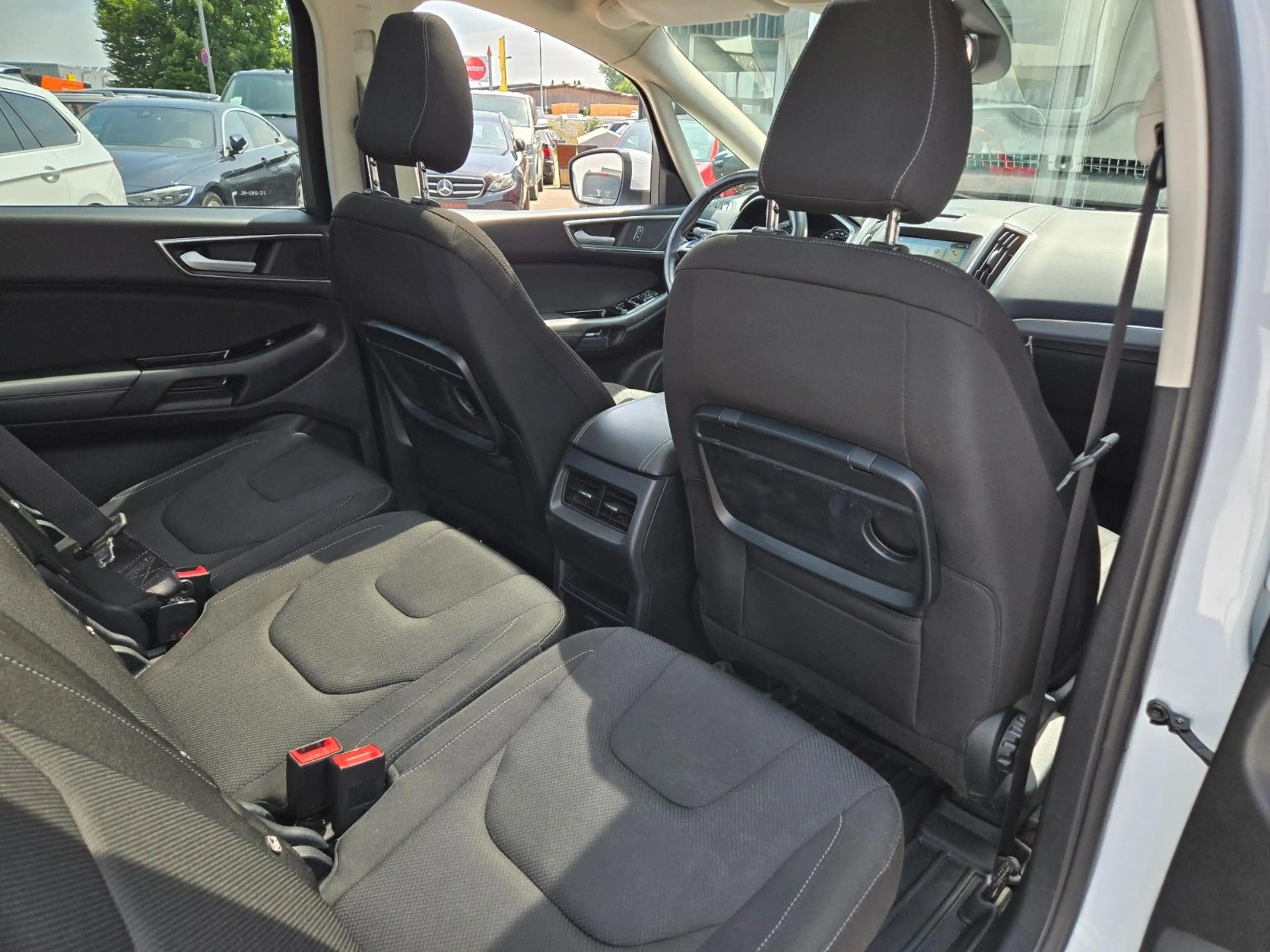 Ford S-Max S-MAX Titanium 7-SITZER/AHK/DAB/PANO/LED — photo 9
