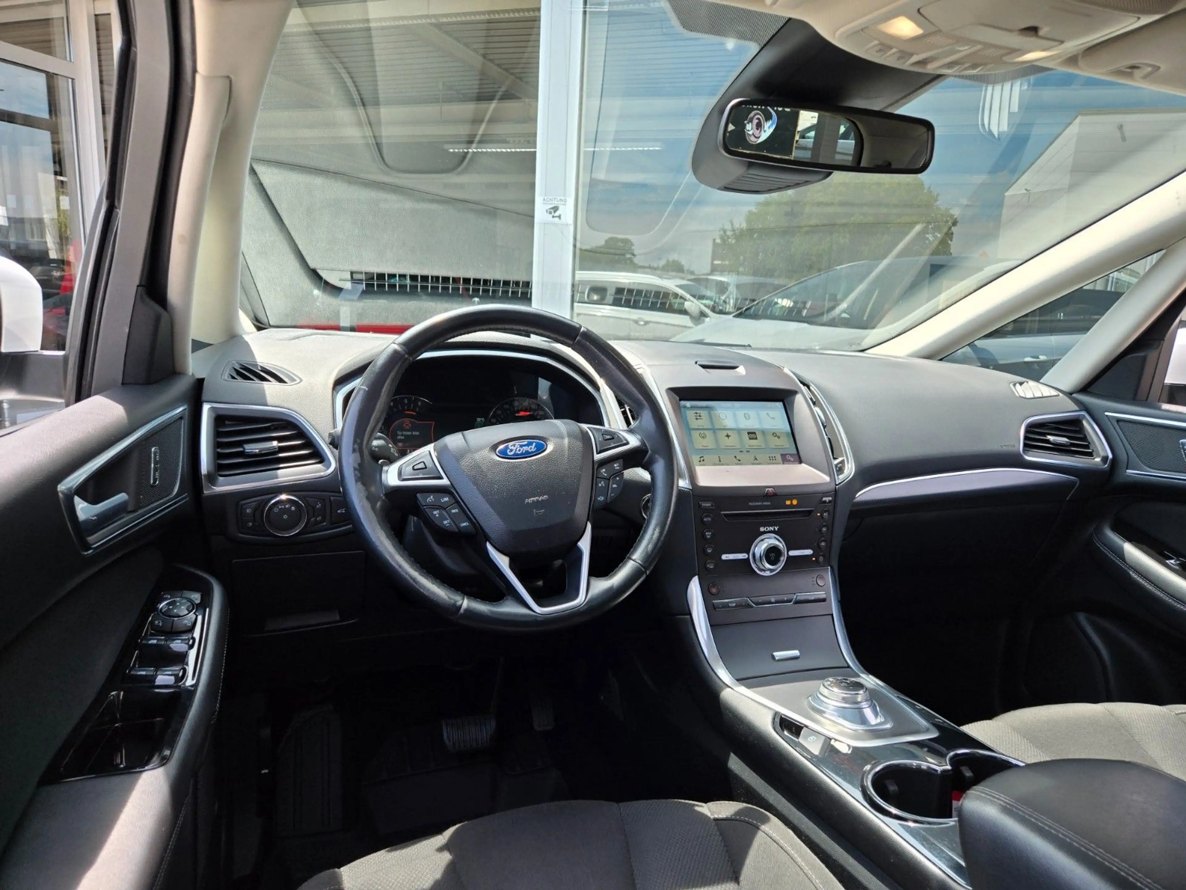 Ford S-Max S-MAX Titanium 7-SITZER/AHK/DAB/PANO/LED — photo 13
