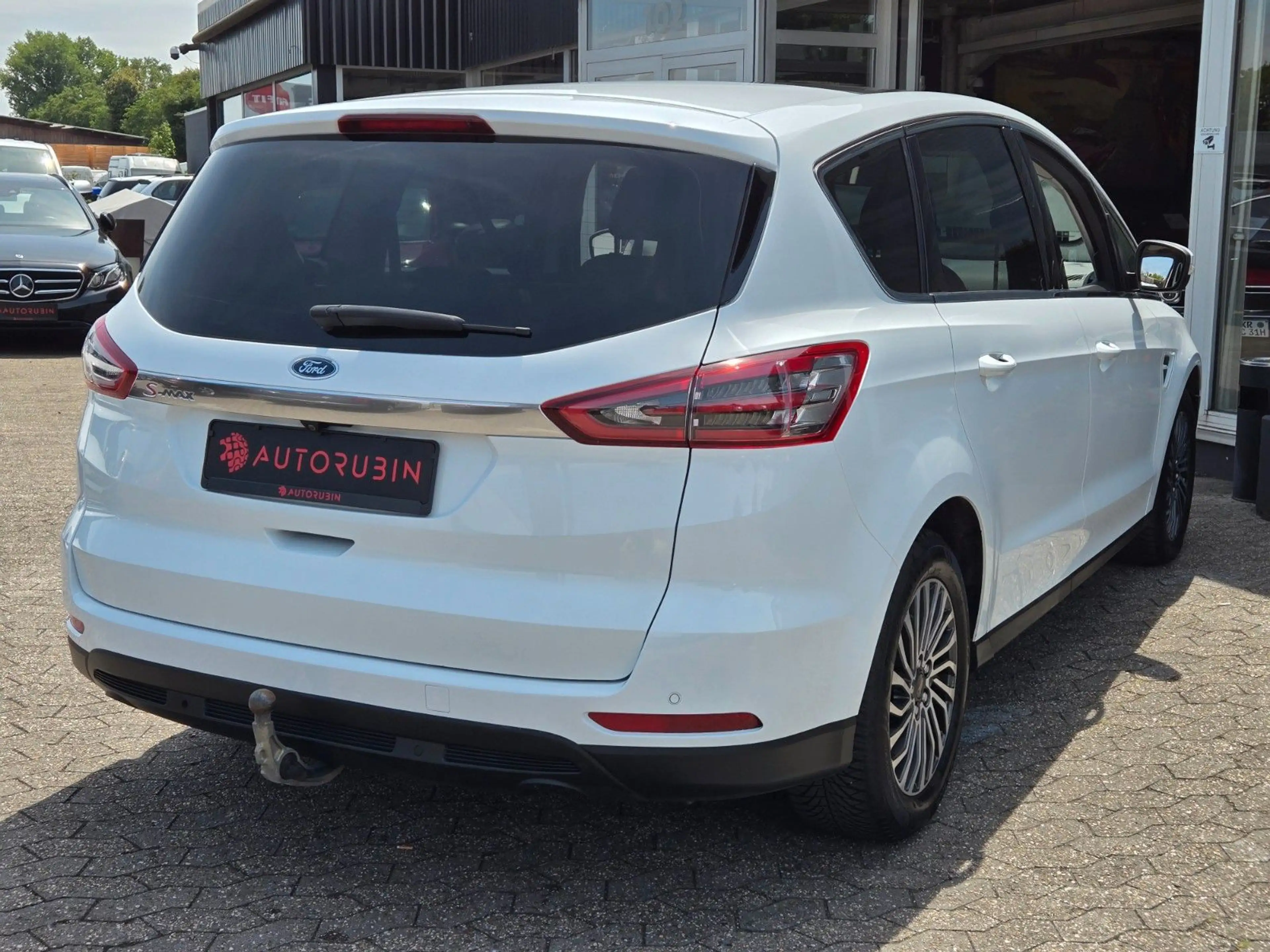 Ford S-Max S-MAX Titanium 7-SITZER/AHK/DAB/PANO/LED — photo 8