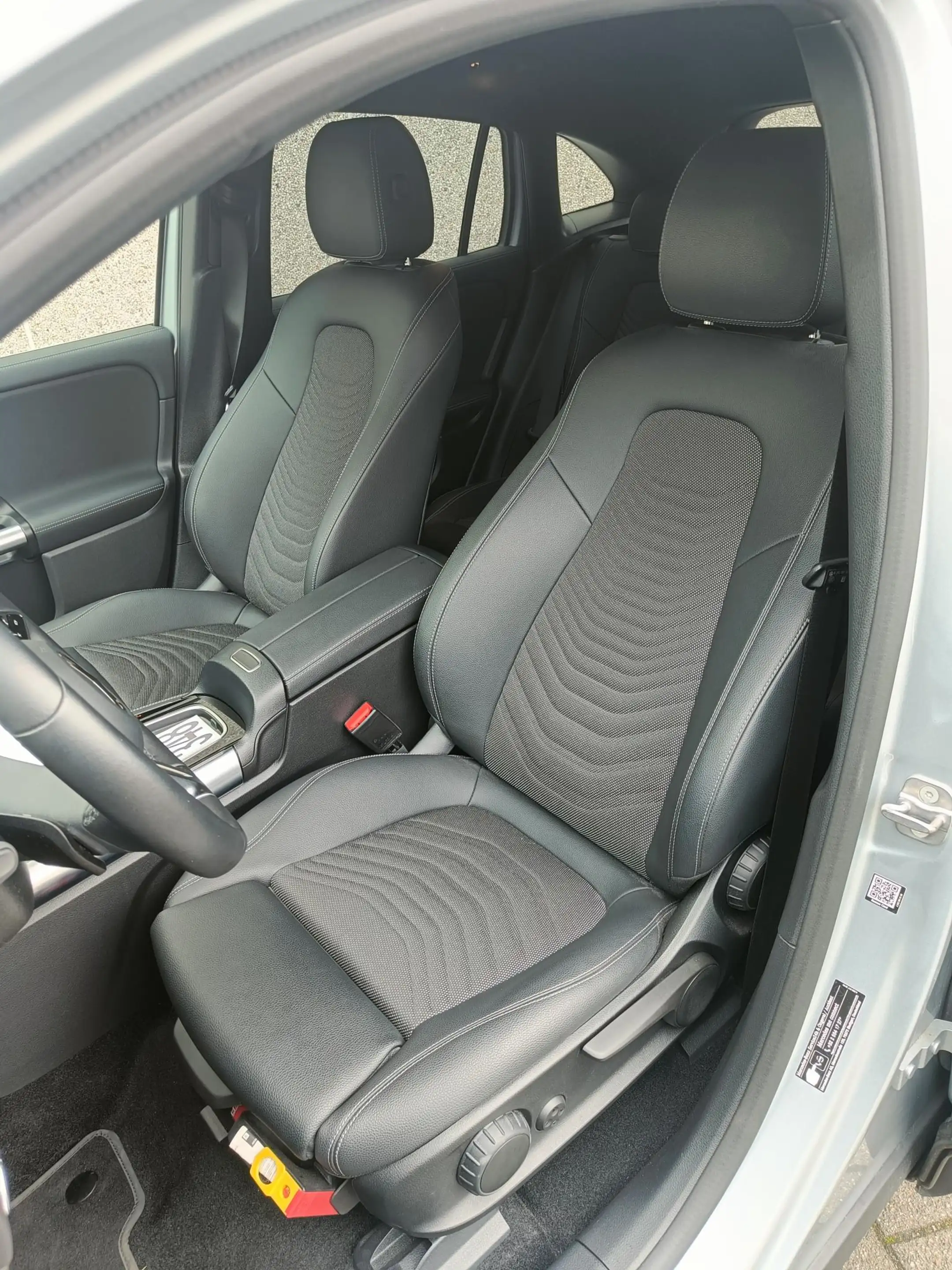 Mercedes-Benz EQA 250 250+ Business Line EQA 250+ Business Line — photo 4