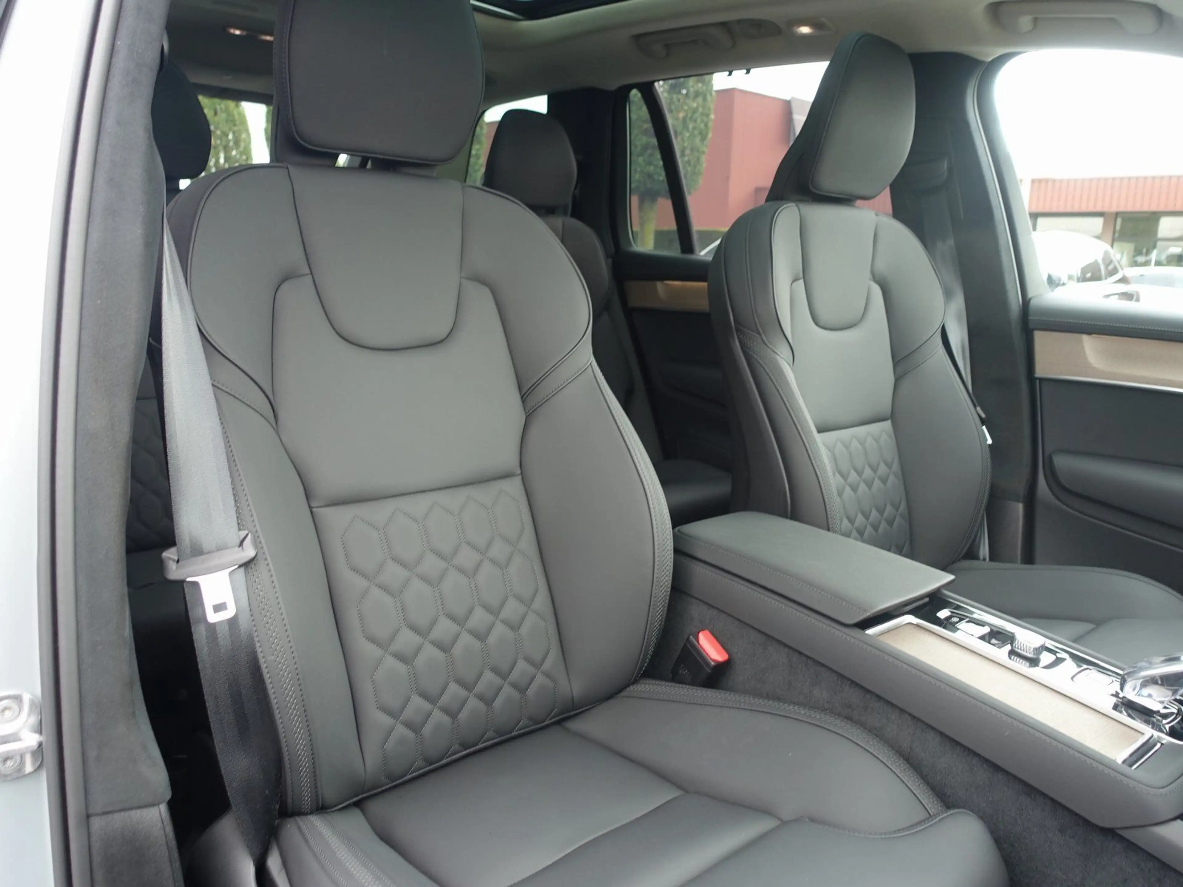 Volvo XC90 Ultra T8 AWD Plug-in Hybrid/HUD/H&K/PANO — photo 8