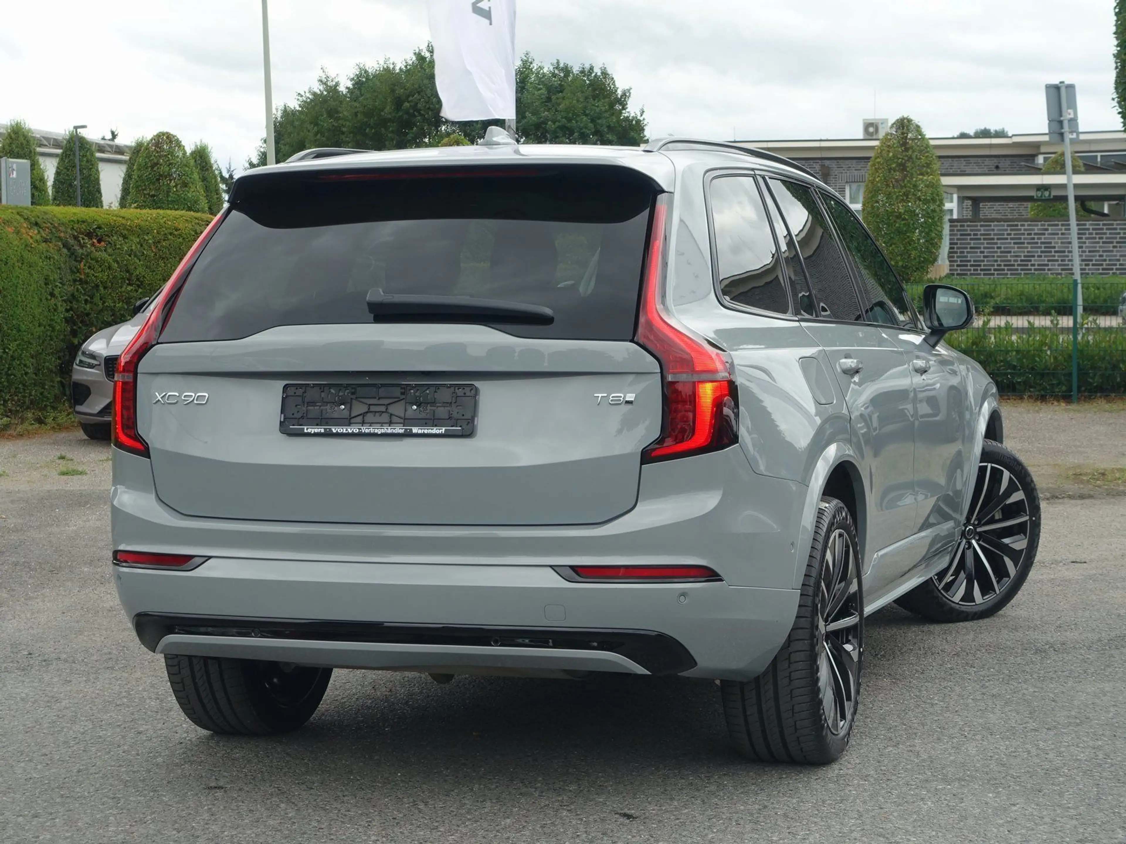 Volvo XC90 Ultra T8 AWD Plug-in Hybrid/HUD/H&K/PANO — photo 2