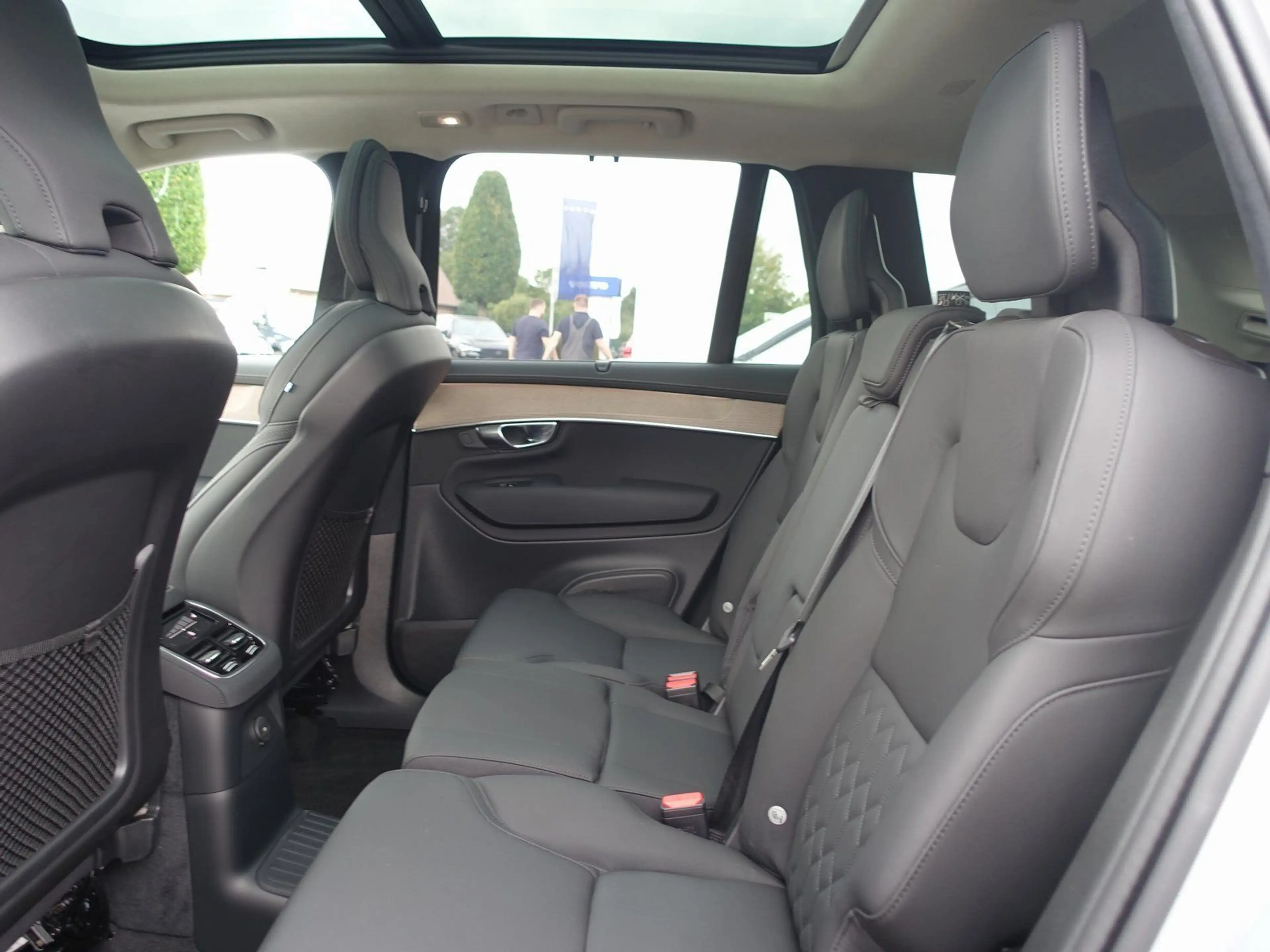 Volvo XC90 Ultra T8 AWD Plug-in Hybrid/HUD/H&K/PANO — photo 10