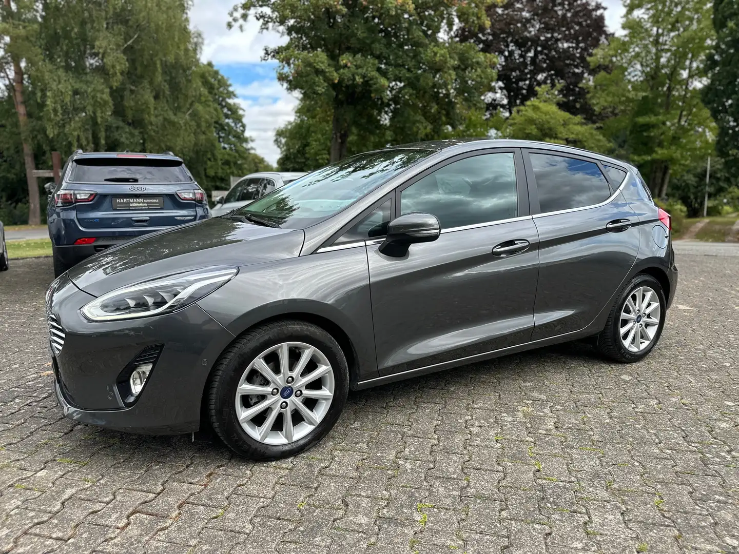 Ford Fiesta 1.0 EcoBoost Titanium X Winterpak/CarPlay/Led/Park Grau - 1