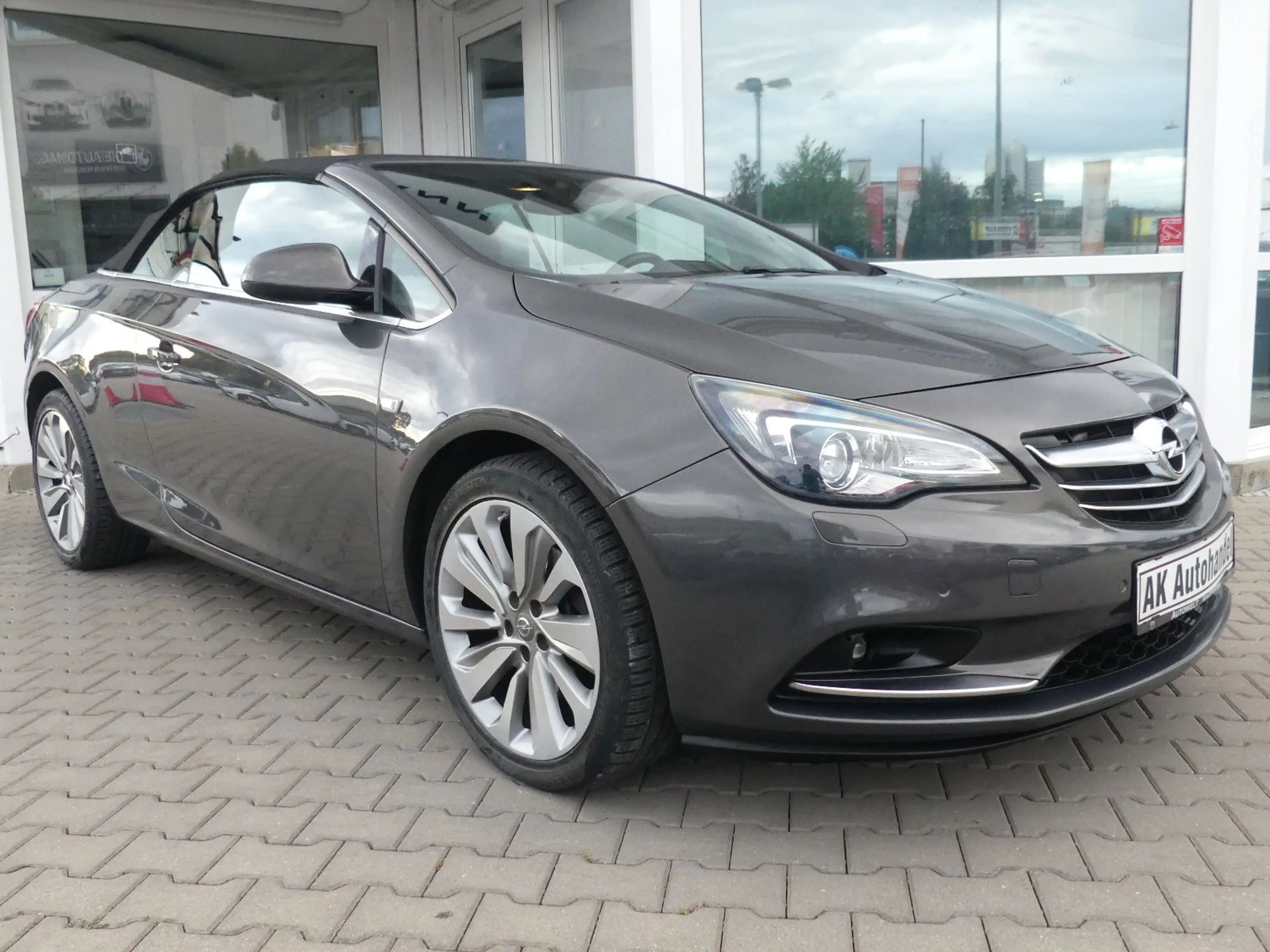 Opel Cascada Cabrio ecoFlex Kamera SHZ Temp. TÜV — photo 3