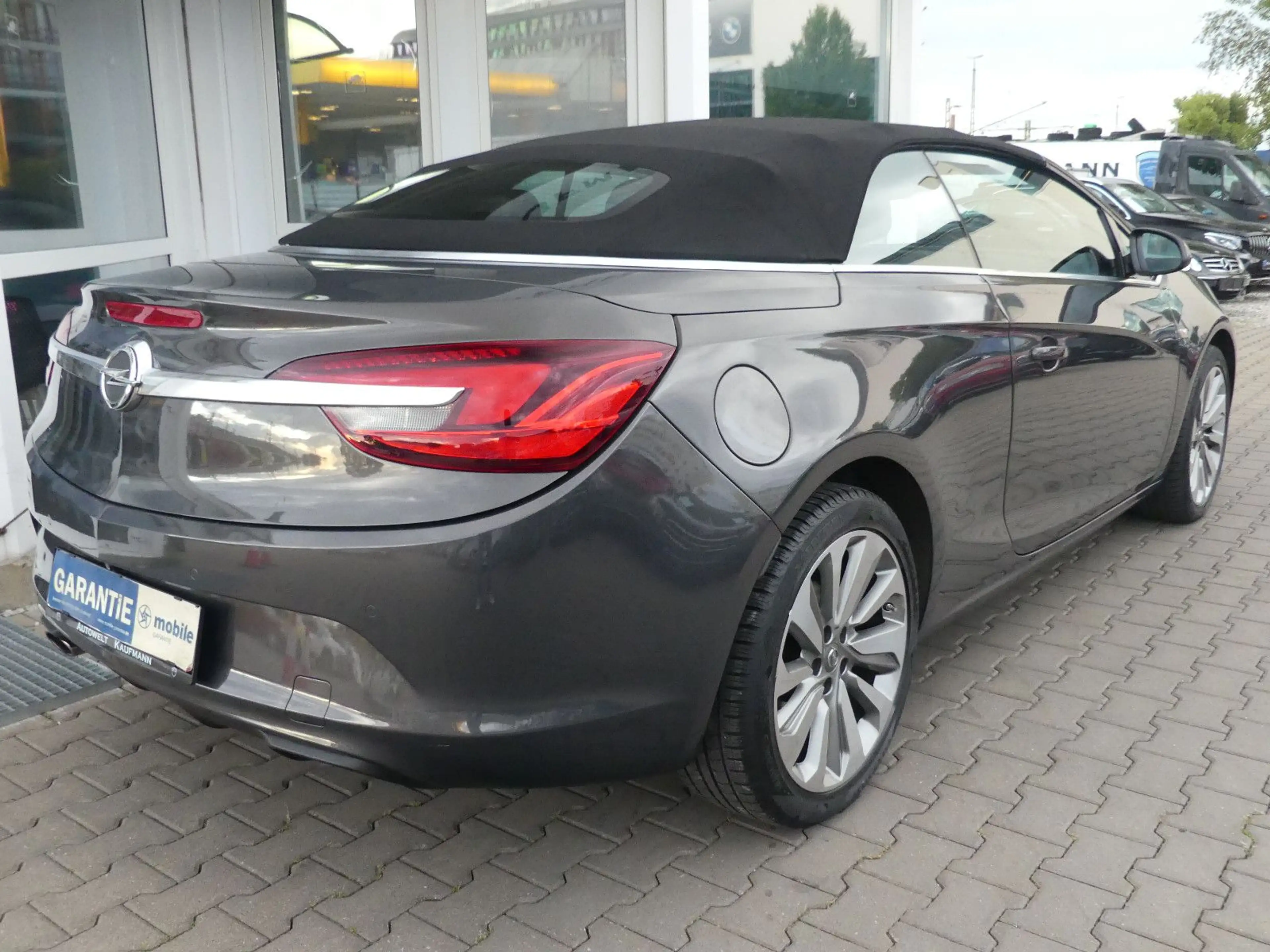 Opel Cascada Cabrio ecoFlex Kamera SHZ Temp. TÜV — photo 5