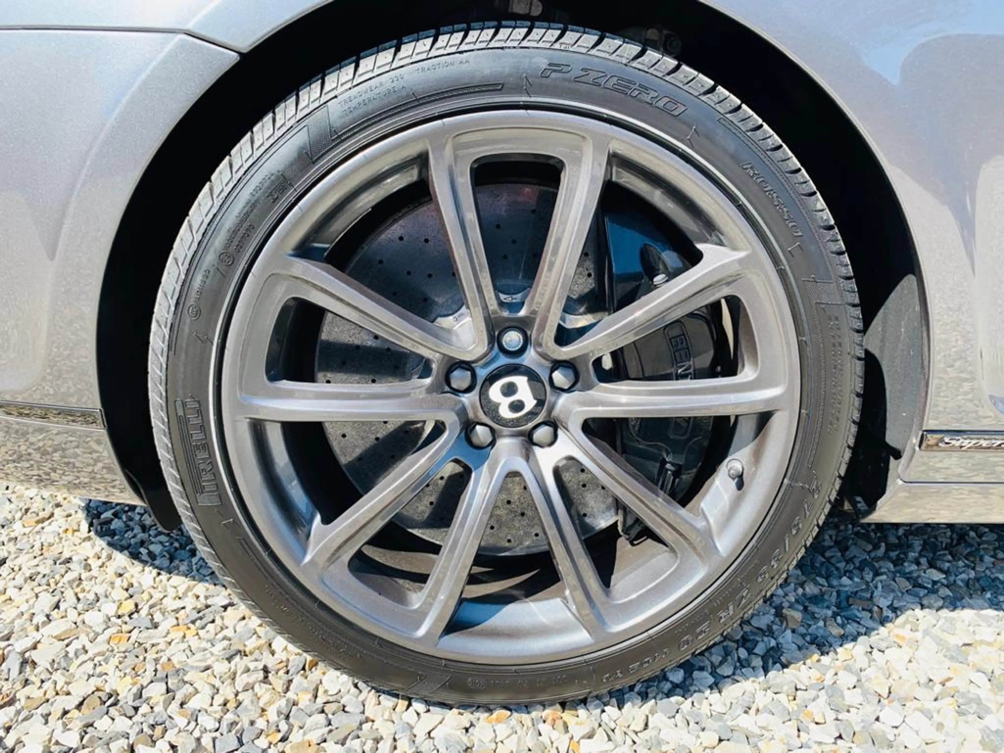Bentley Continental Continental Supersports 6.0 BiTurbo W12 — photo 10