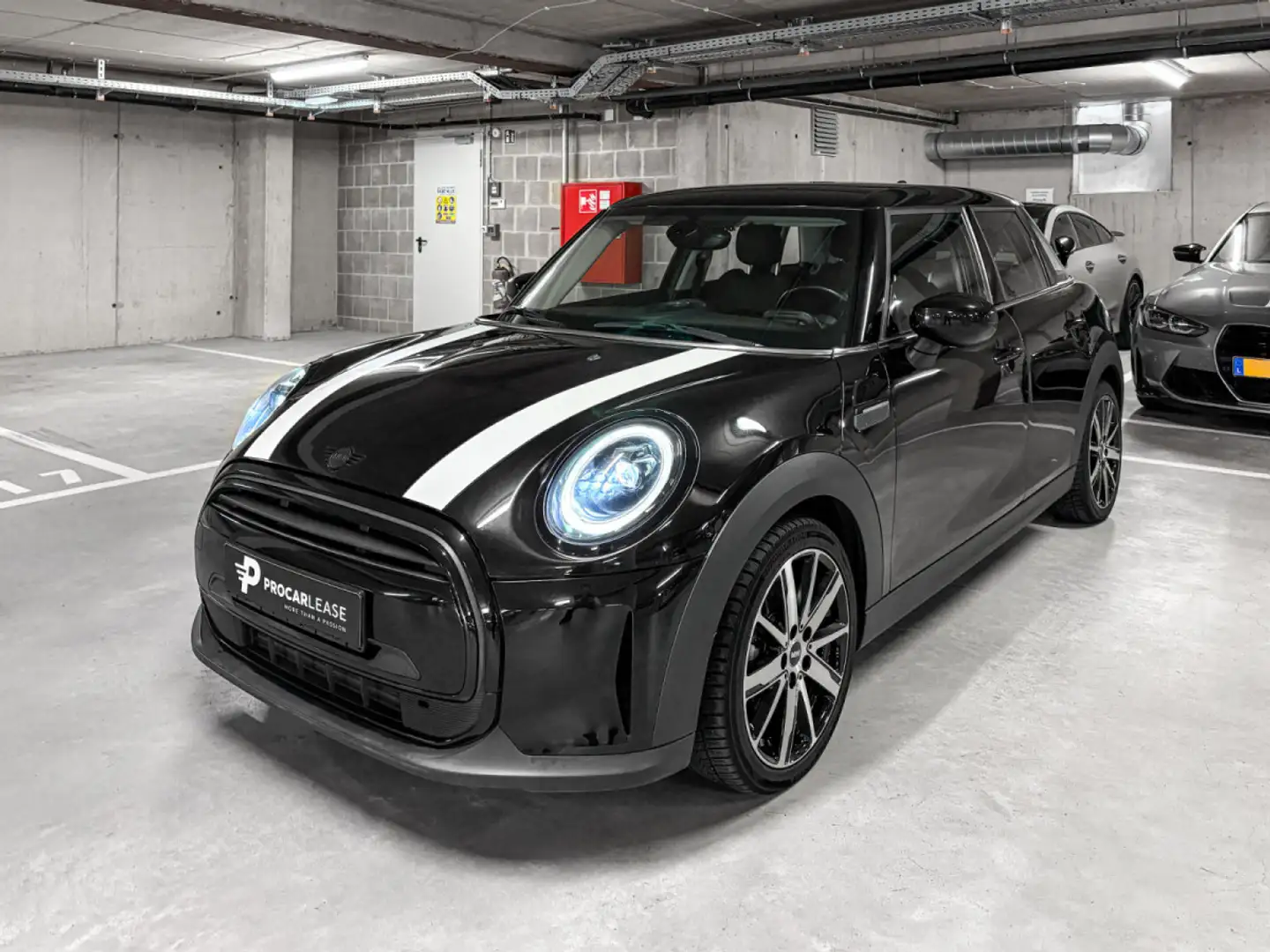 MINI Cooper COOPER 5-trg/NAVI/KOMFORT/PDC Noir - 1