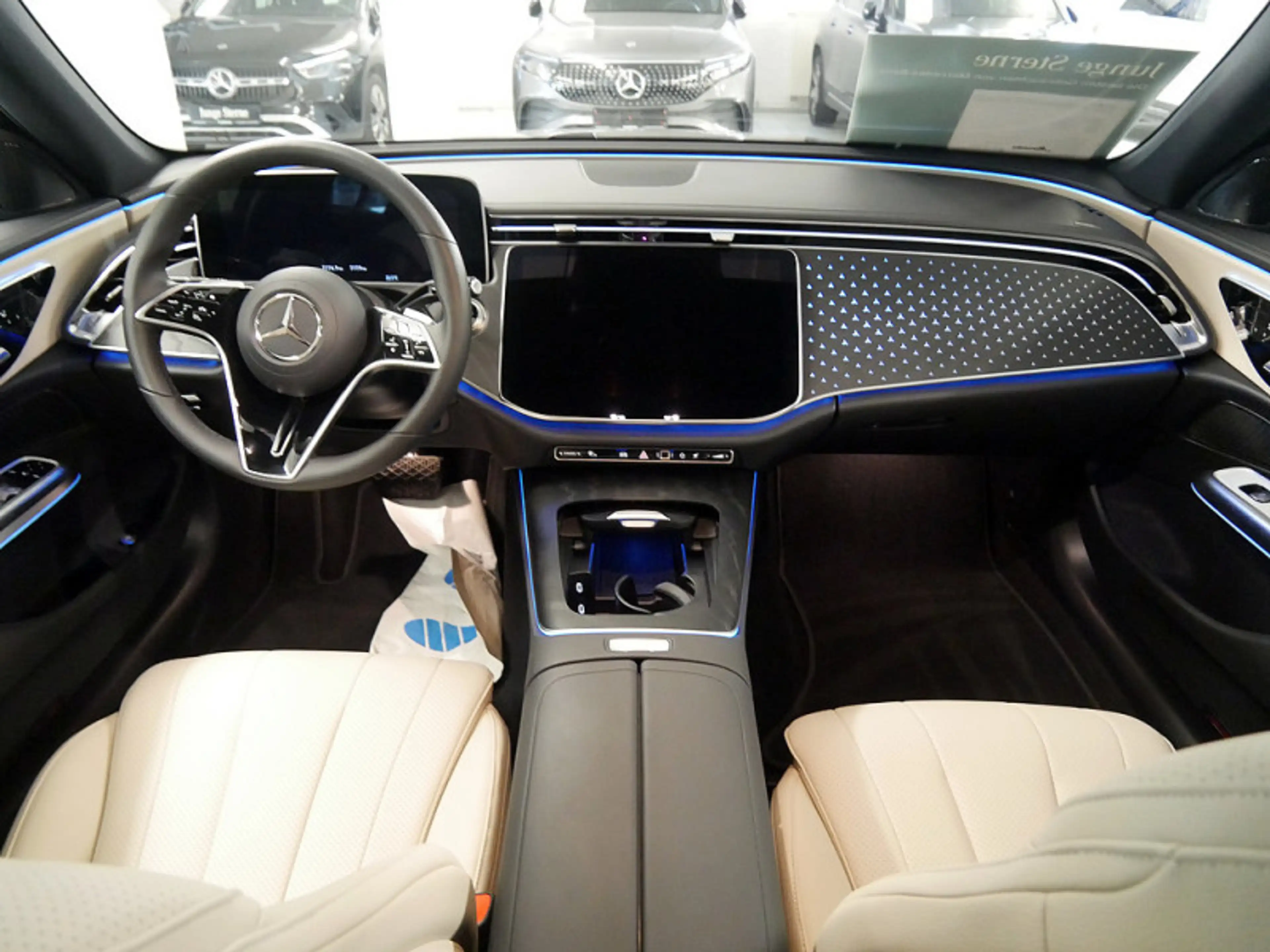 Mercedes-Benz E 200 , AVANTGARDE MEMO 360 DISTR KAMERA SPUR — photo 9