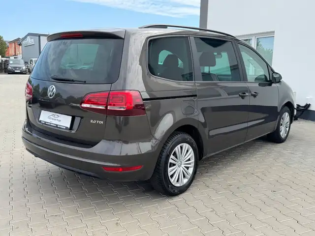 Volkswagen Sharan view 6