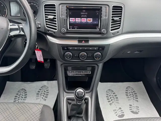 Volkswagen Sharan view 12