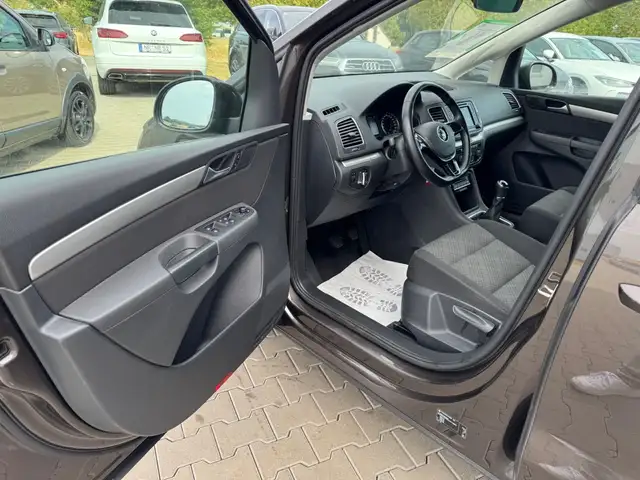 Volkswagen Sharan view 8
