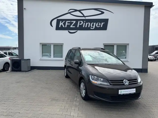 Volkswagen Sharan main image