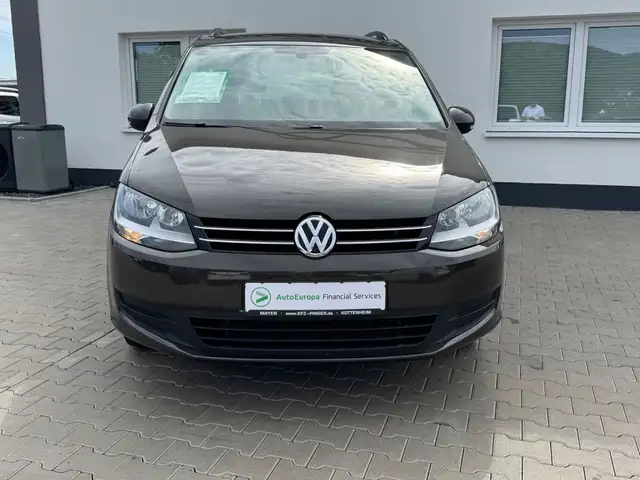 Volkswagen Sharan view 4