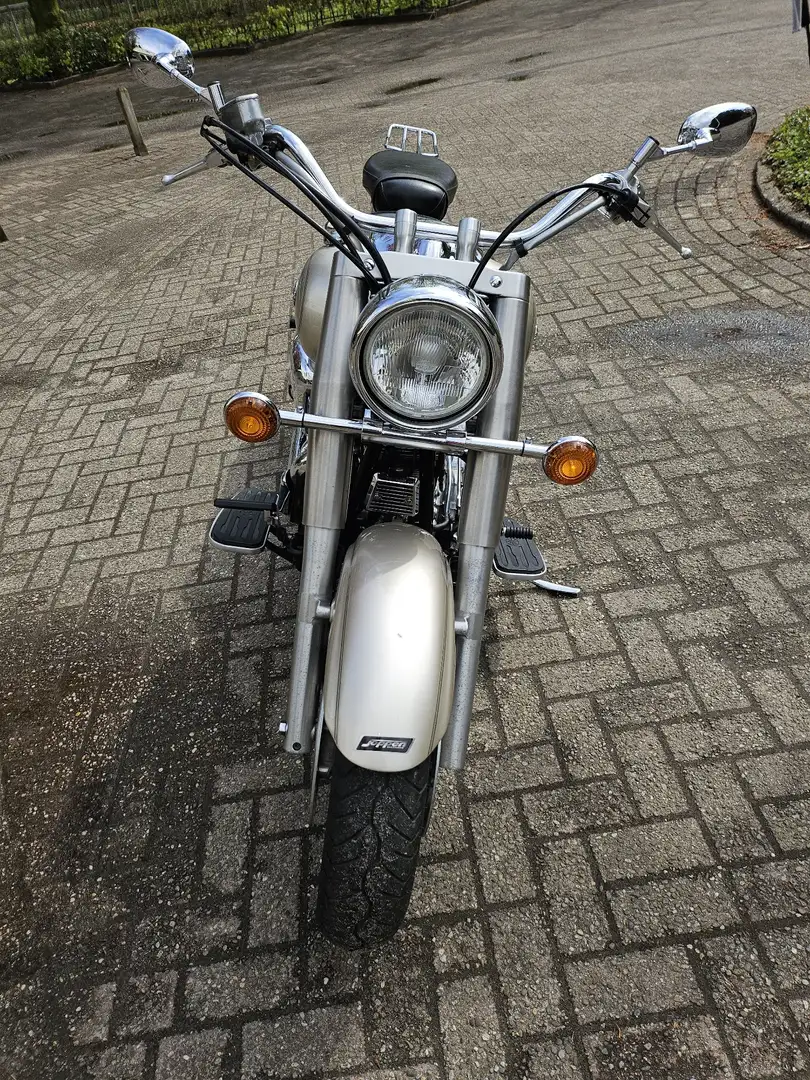 Yamaha XV 1600 Золотий - 1