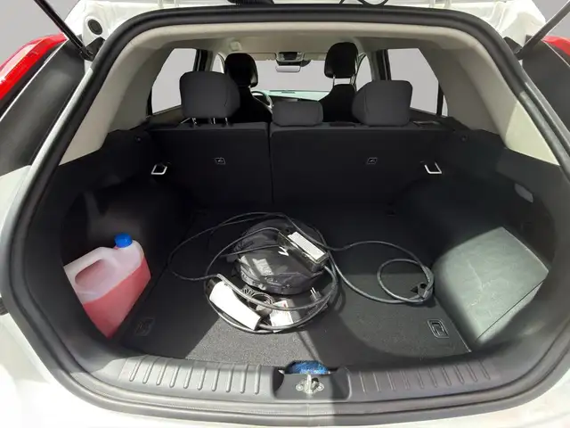 Kia Niro view 12