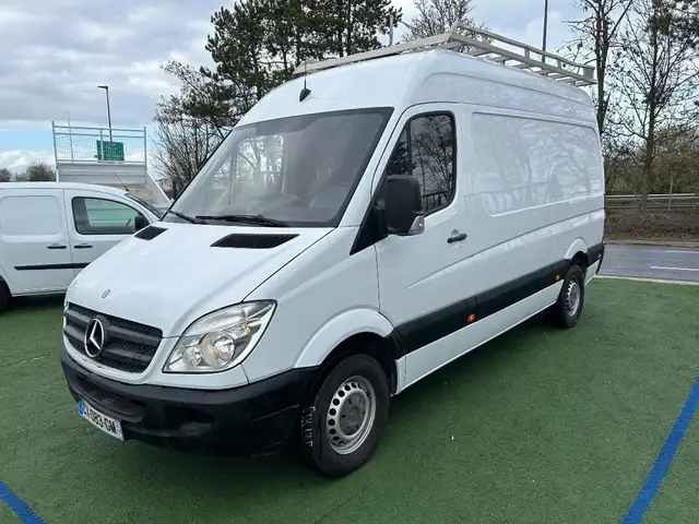 Mercedes-Benz Sprinter Vu 310 L2H2 (8.325 HT) 2.2 CDI 95ch 3T5