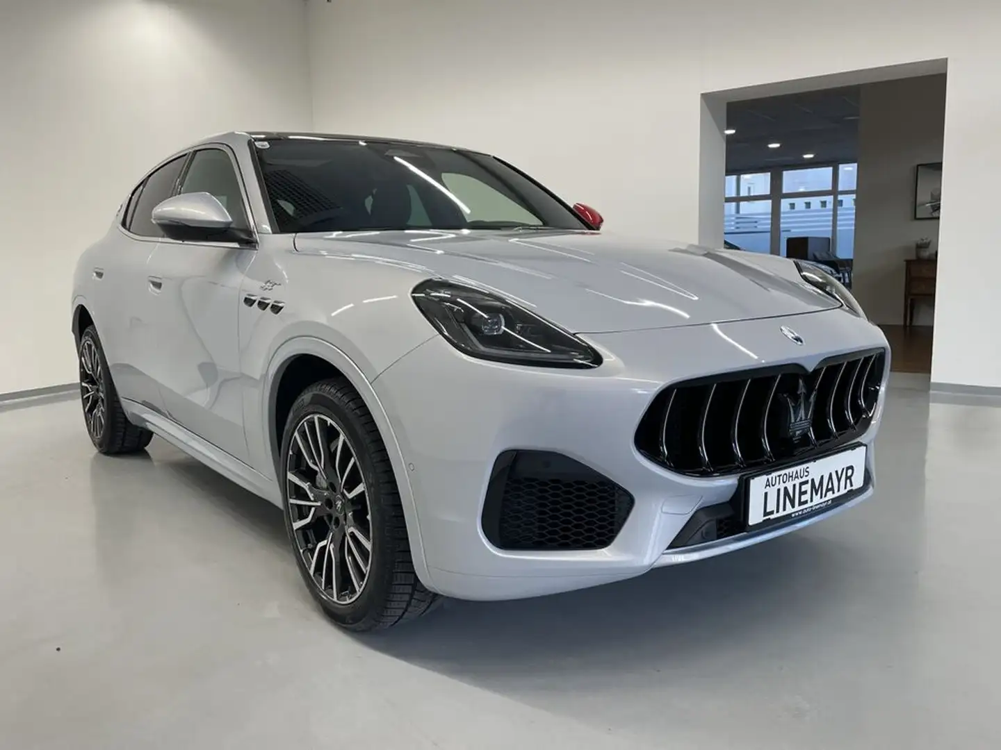 Maserati Grecale GT Silber - 2