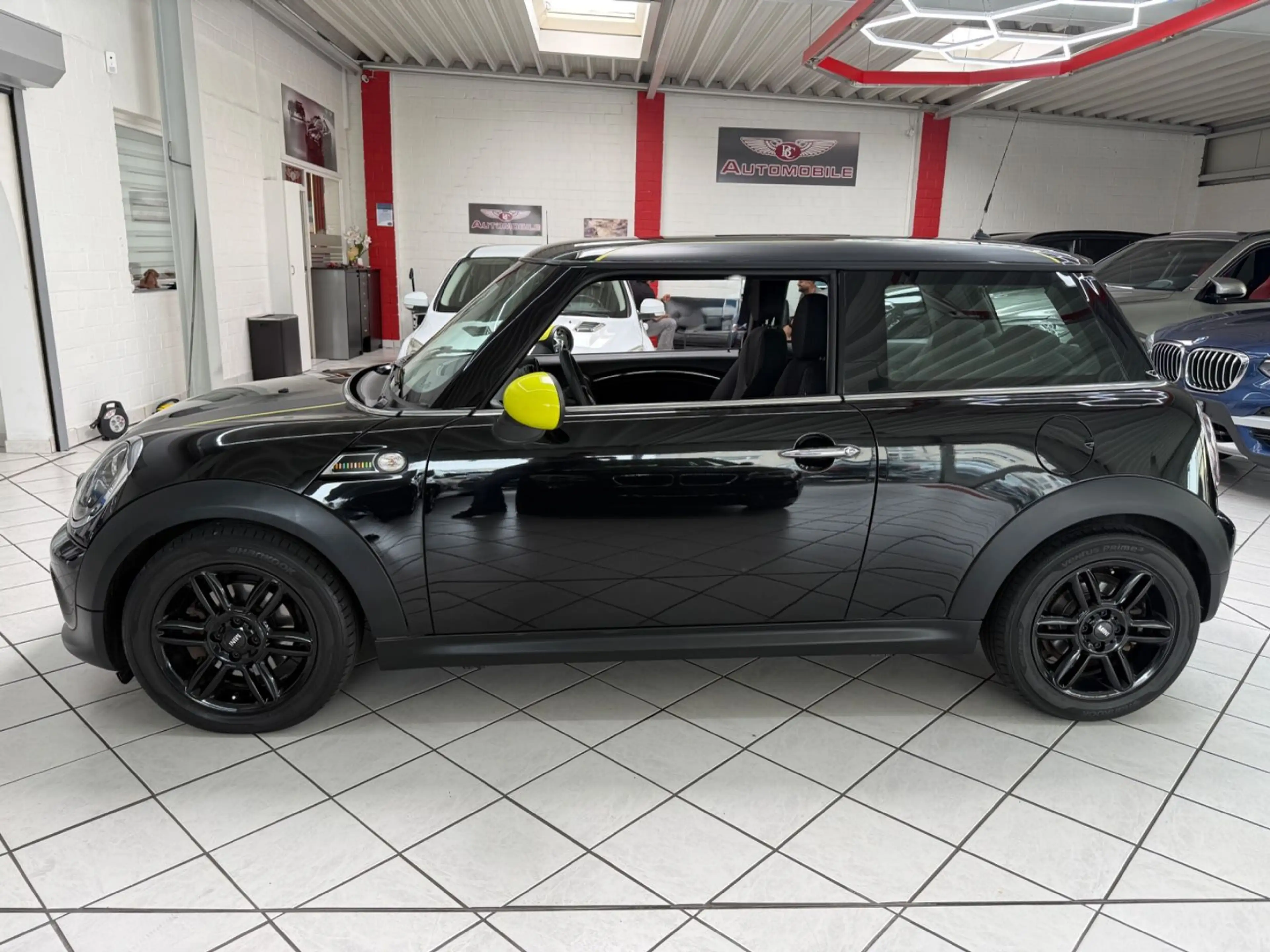 MINI Cooper D MINI COOPER D BRICK LANE XENON SHZ KLIMA — photo 8