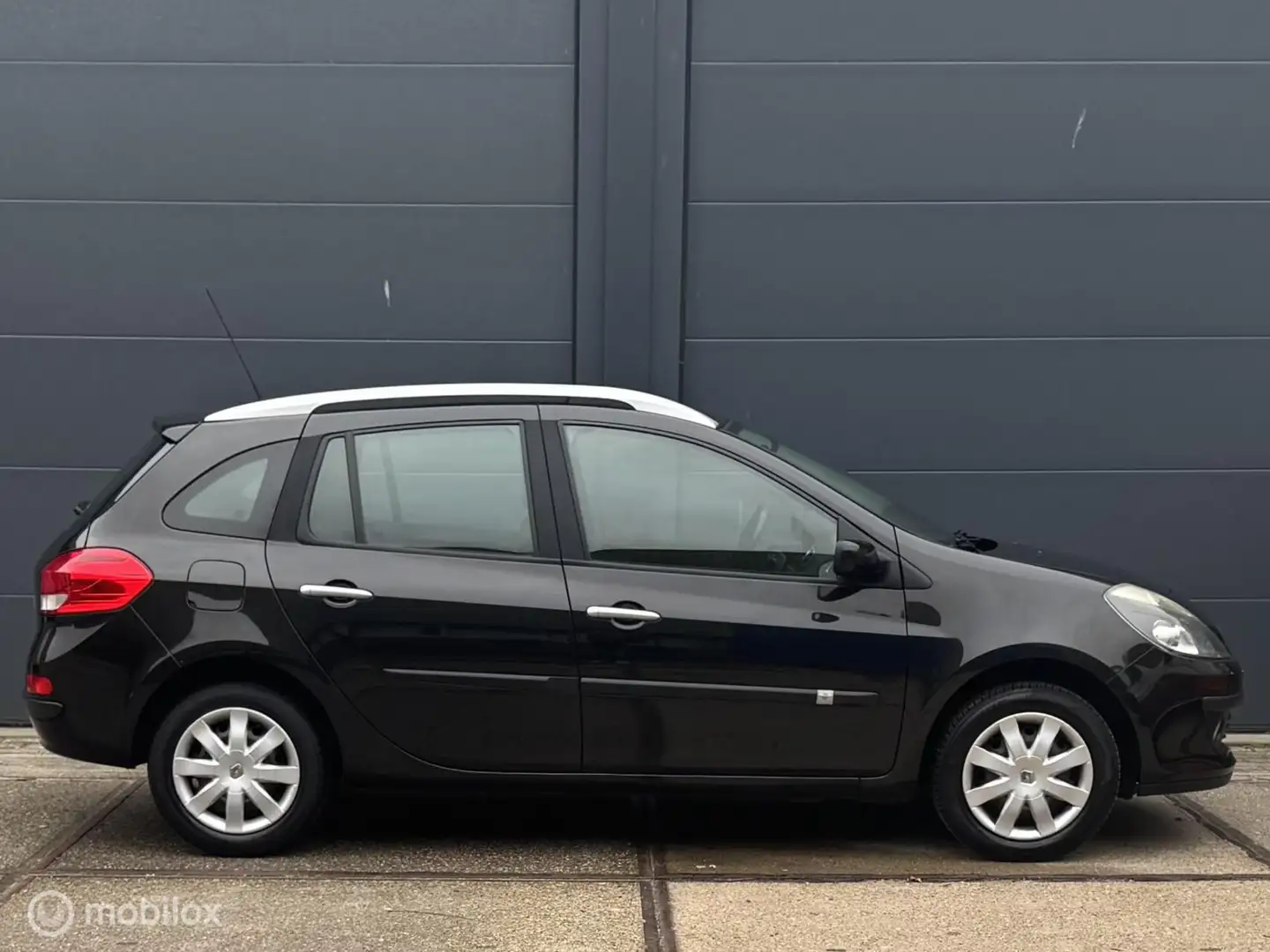 Renault Clio Estate 1.2-16V Expression - AIRCO - EL. RAMEN - CP Zwart - 2