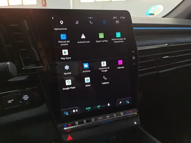 Renault Austral view 14