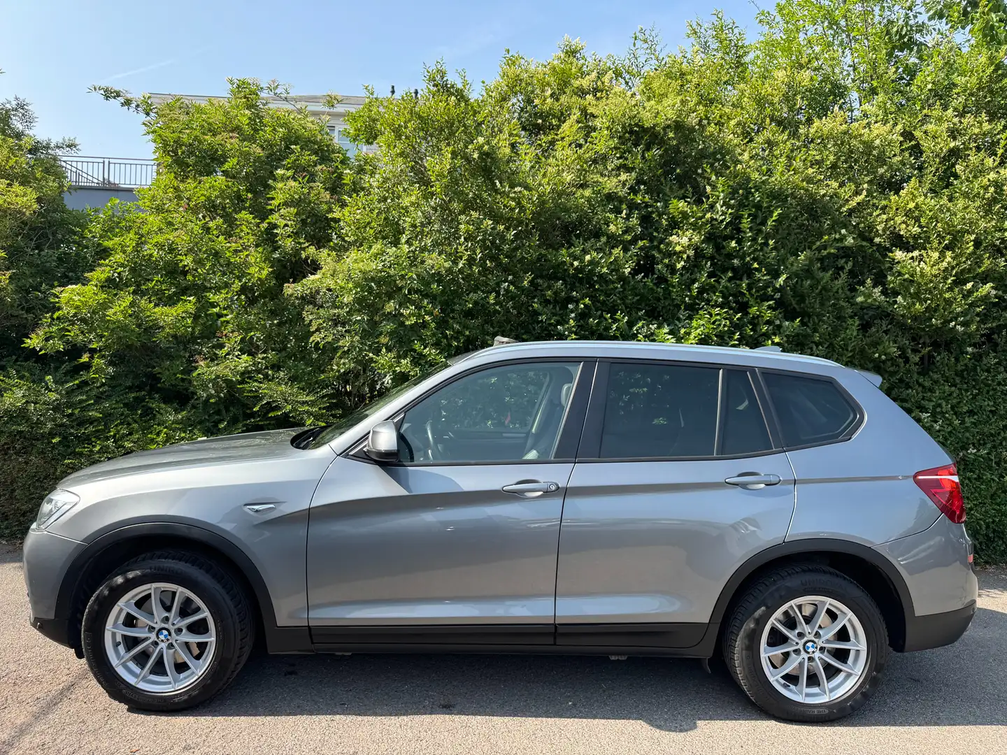BMW X3 2.0 dA xDrive20 TOIT PANO+HUD+LED+NAVI PRO Grijs - 2