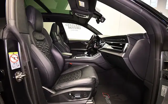 Audi RSQ8 view 8