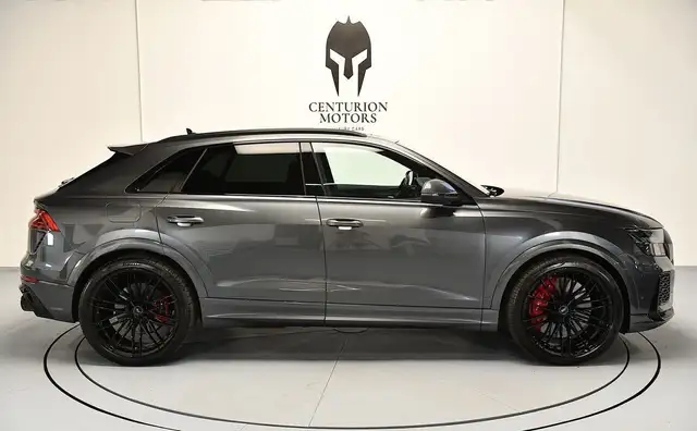 Audi RSQ8 view 3