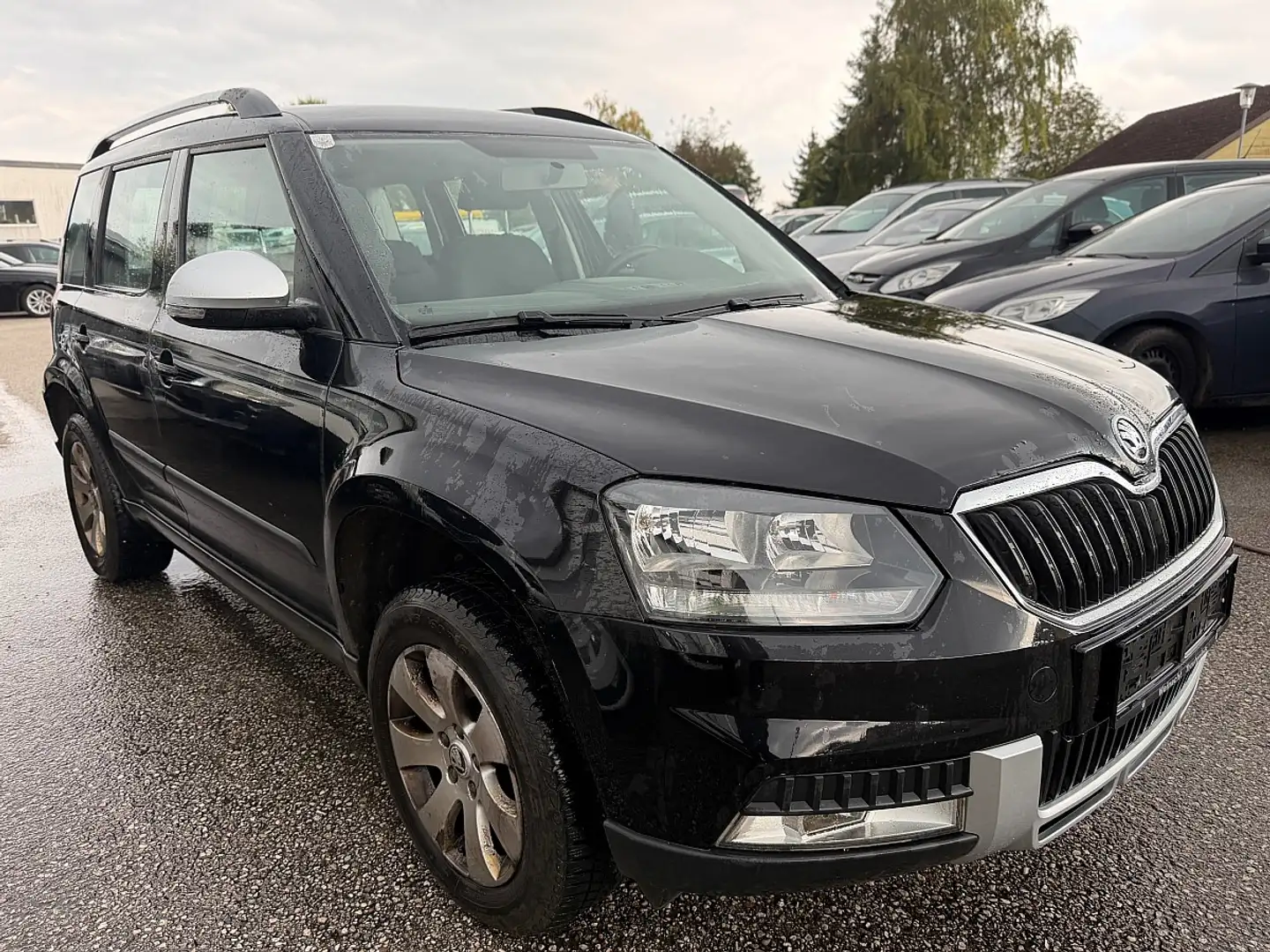 Skoda Yeti 4X4 2.0 TDI Schwarz - 2