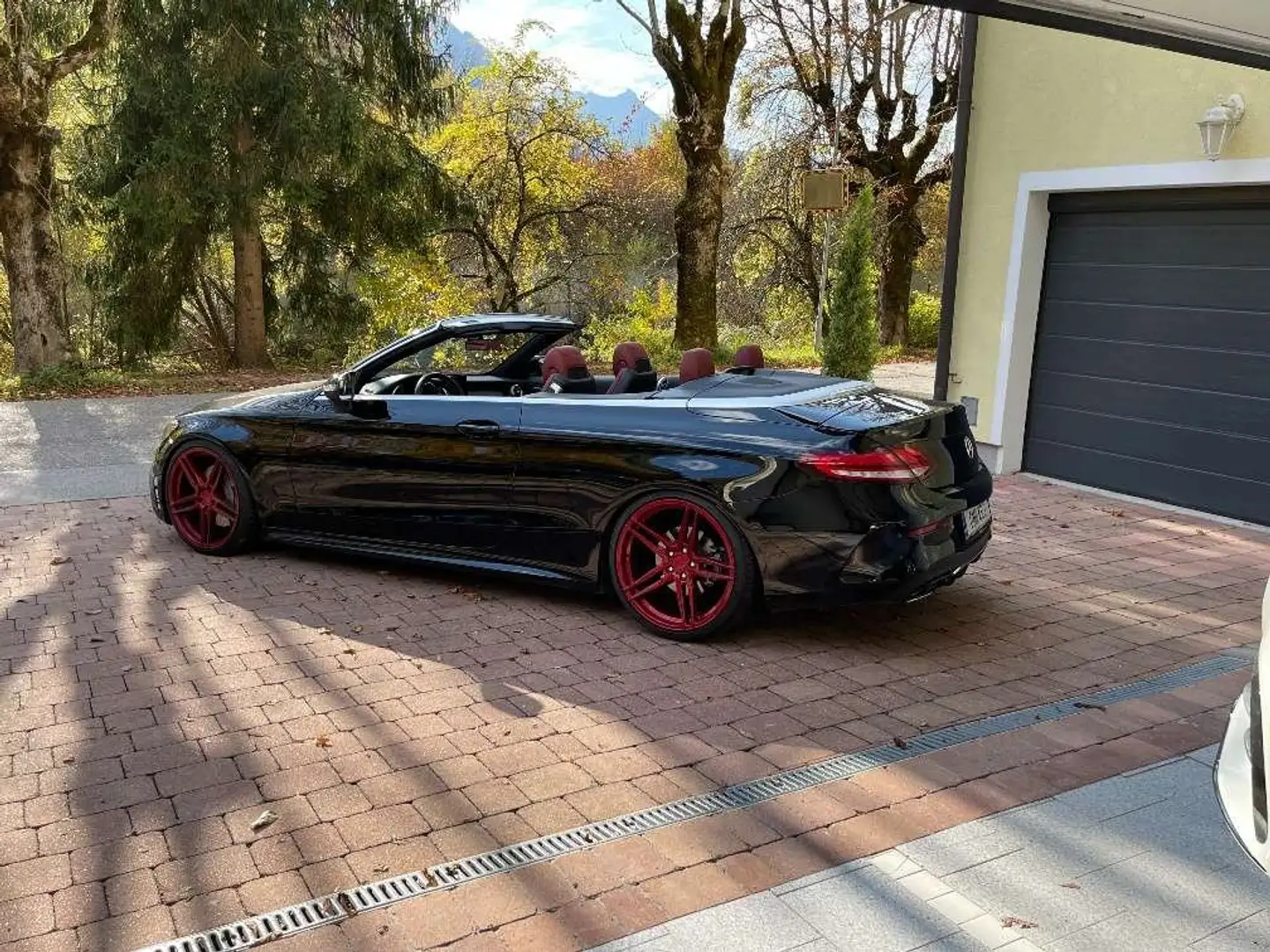 Mercedes-Benz C 400 C 400 4MATIC Cabrio Aut. Black - 2