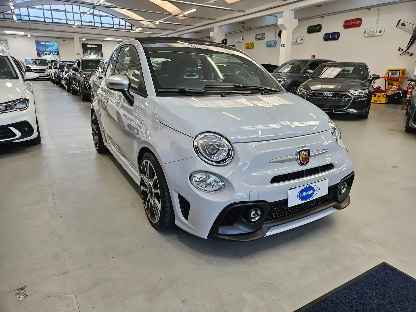 Abarth 595C 595C 1.4 t-jet Turismo 165cv my19 Grau - 1