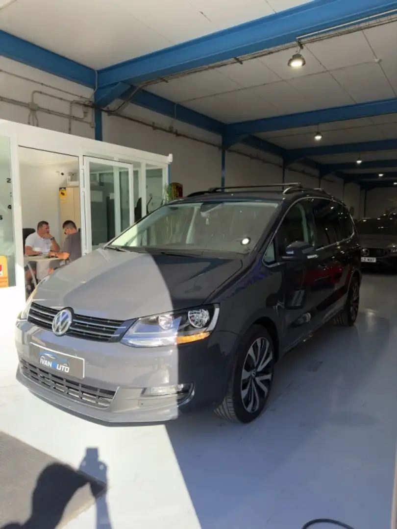 Volkswagen Sharan 1.4 TSI Advance DSG 110kW Gris - 2