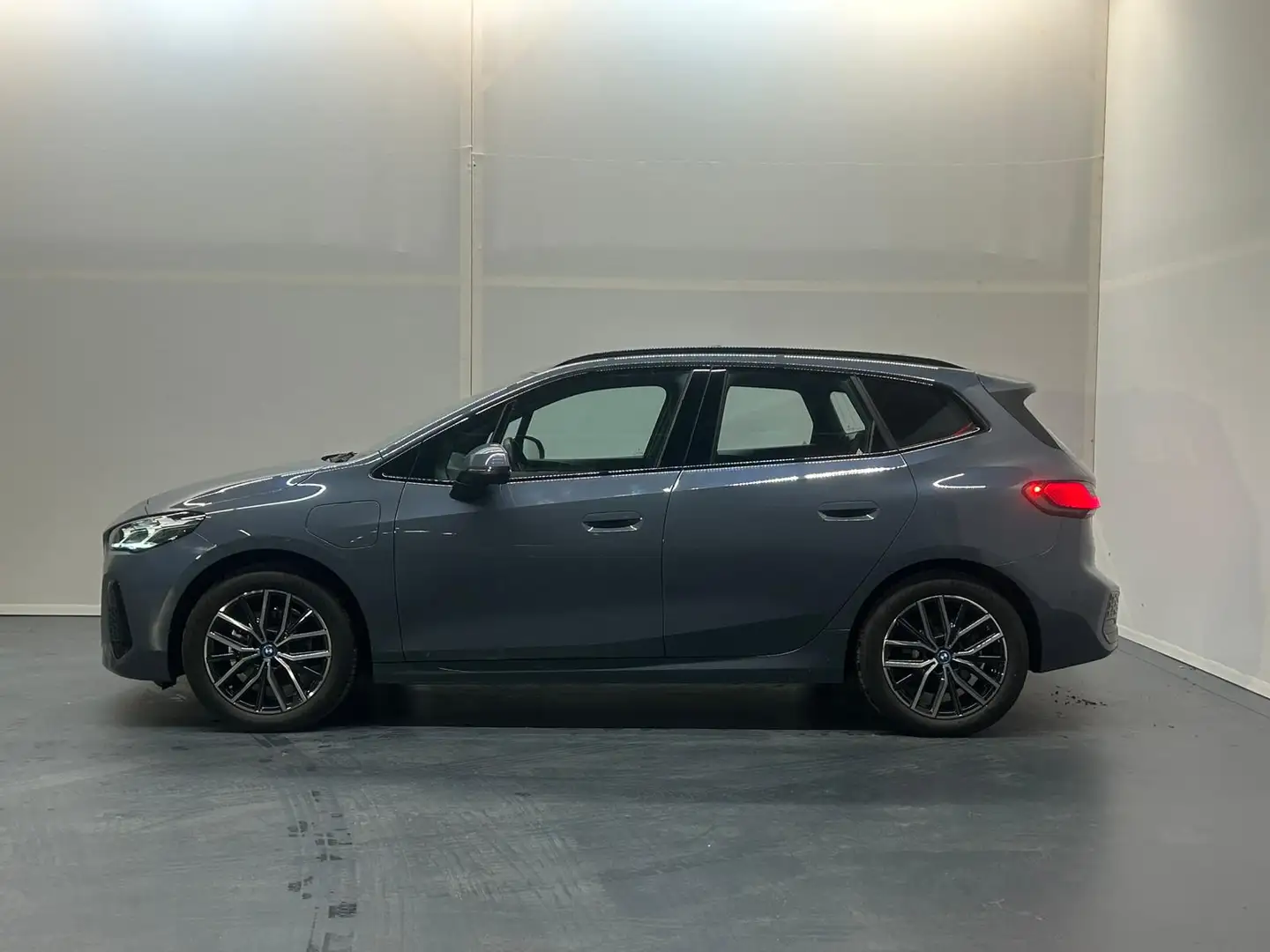BMW 225 2-serie Active Tourer 225e xDrive | Trekhaak | Gri - 2