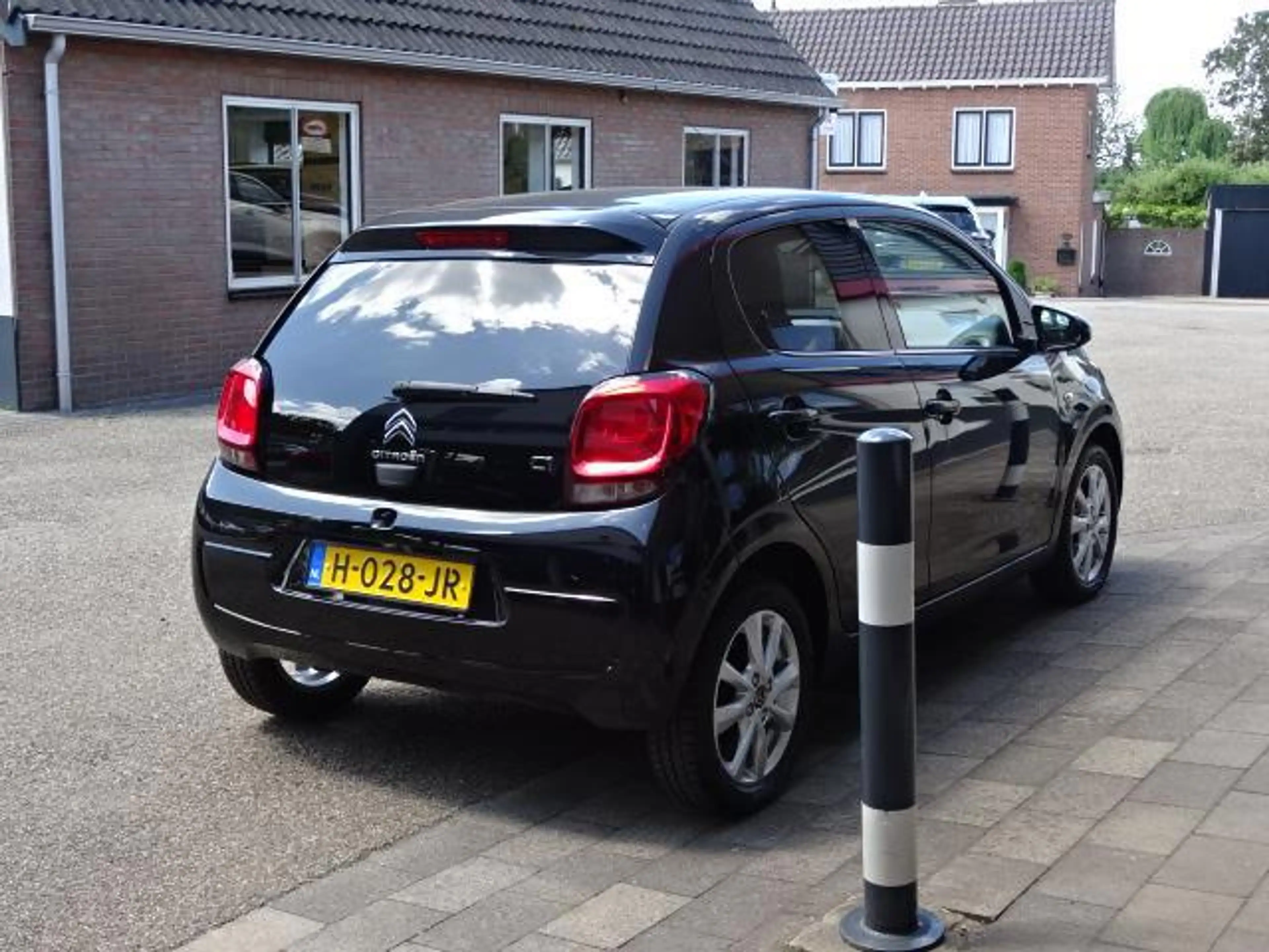 Citroen C1 1.0 VTi Feel — photo 6