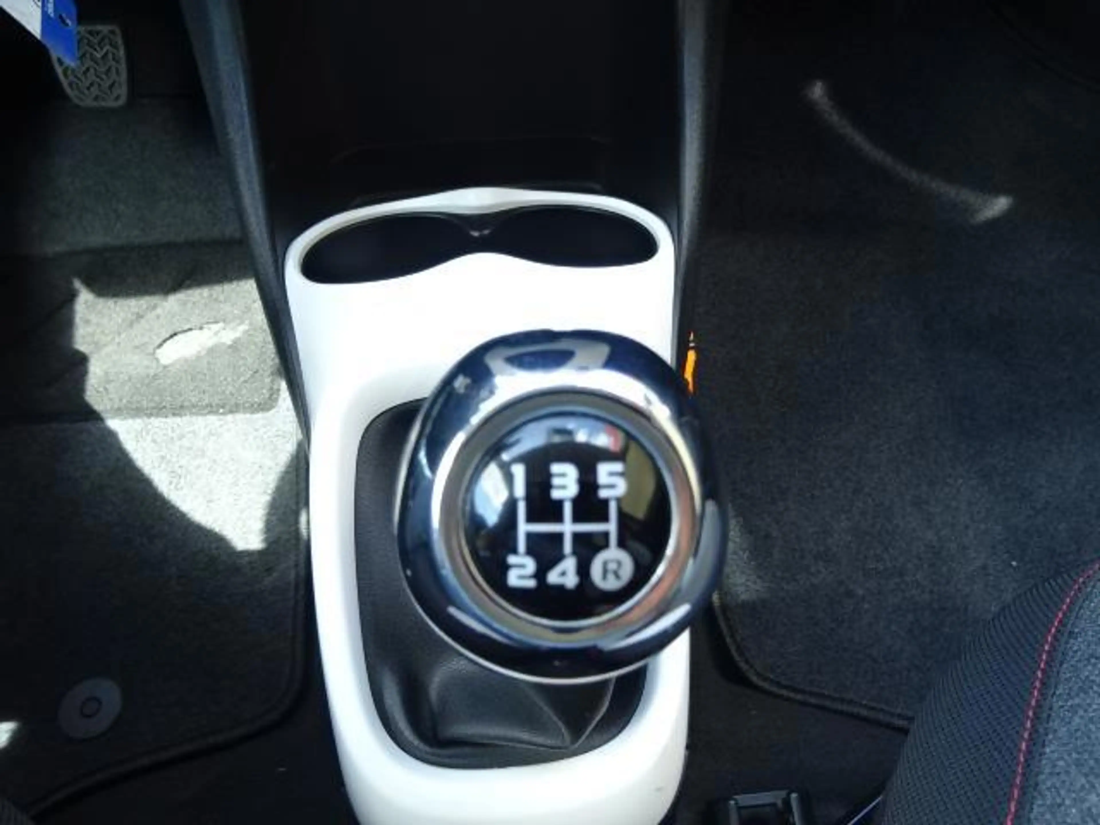 Citroen C1 1.0 VTi Feel — photo 20