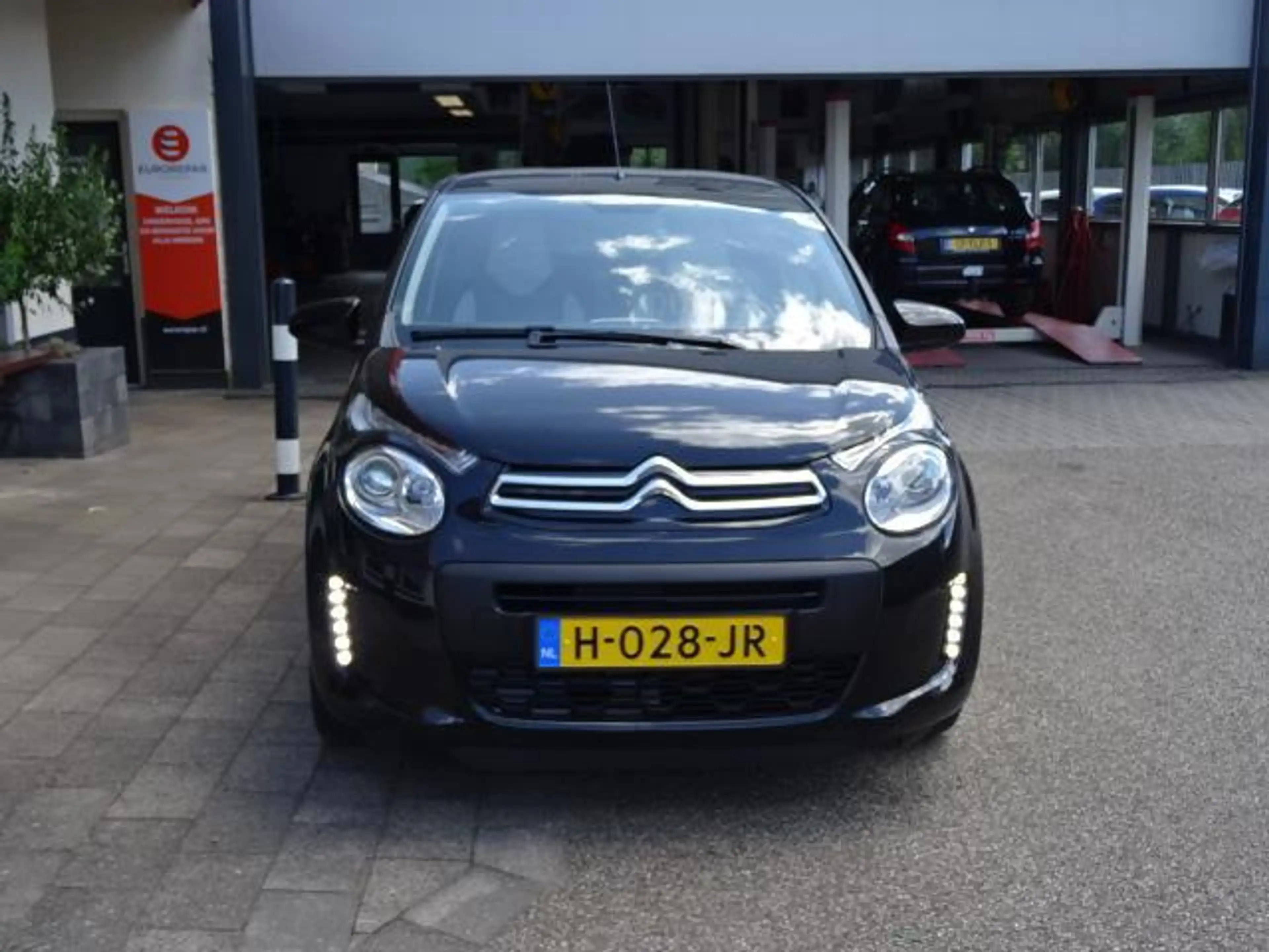 Citroen C1 1.0 VTi Feel — photo 8