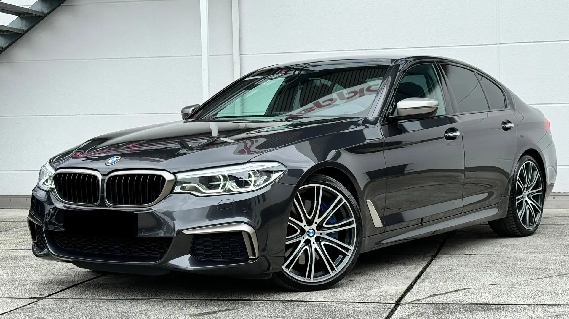 BMW M550 M550i xDrive Aut. Gri - 2