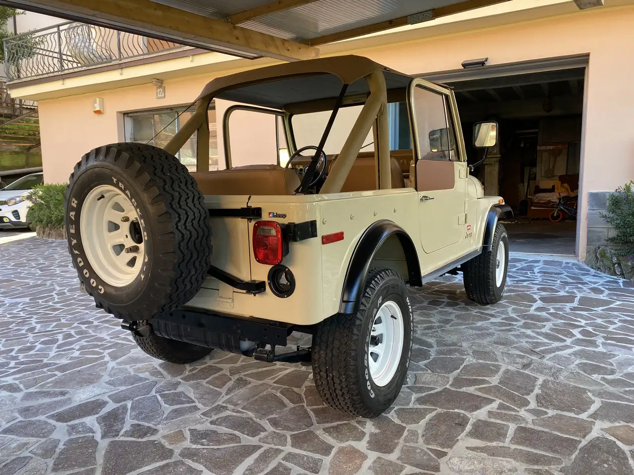 Jeep CJ-7 Renegate 5.0 V8 304 amc Levi’s Edition, foto 5