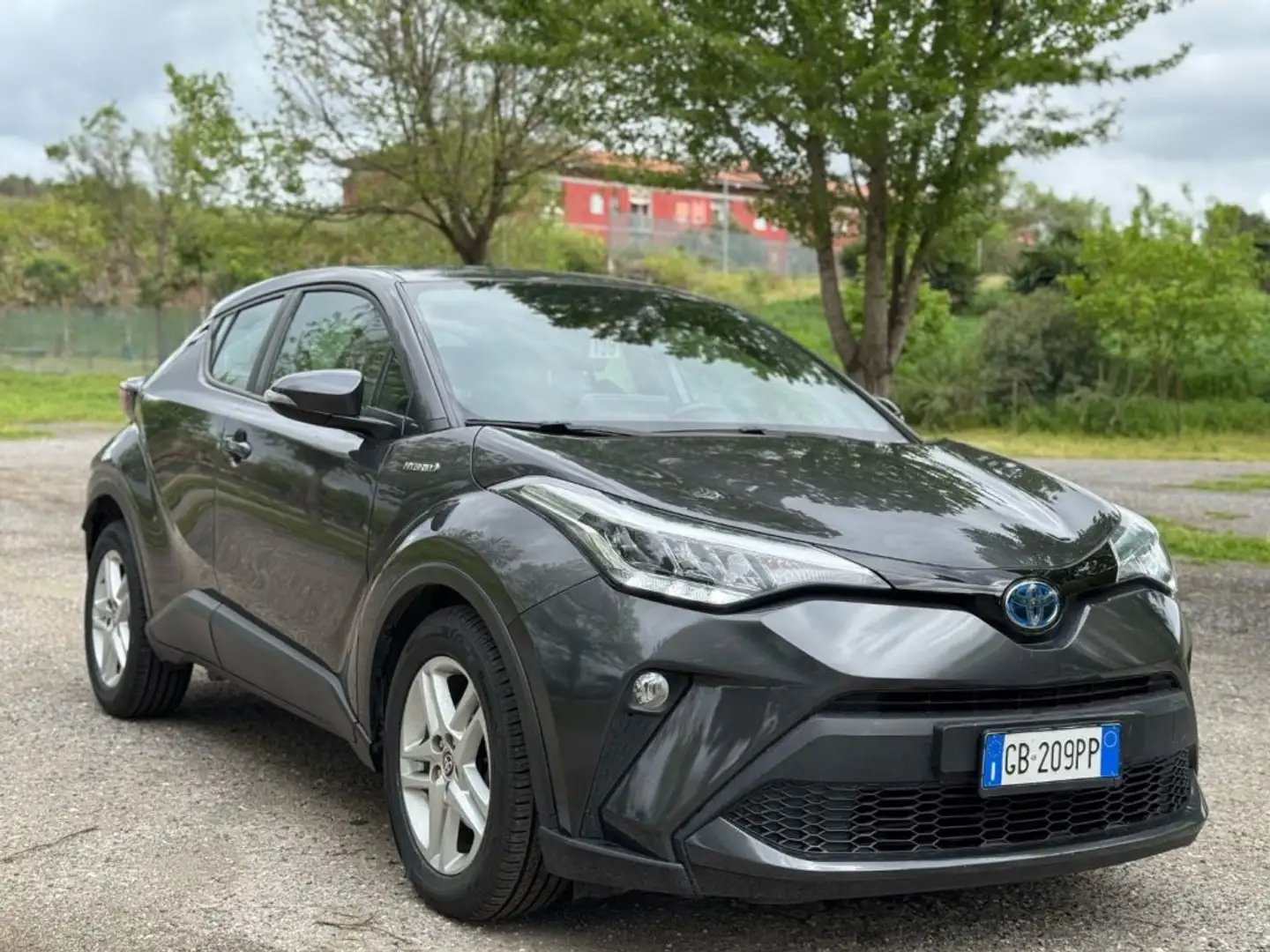 Toyota C-HR 1.8 Hybrid E-CVT Business Szürke - 2