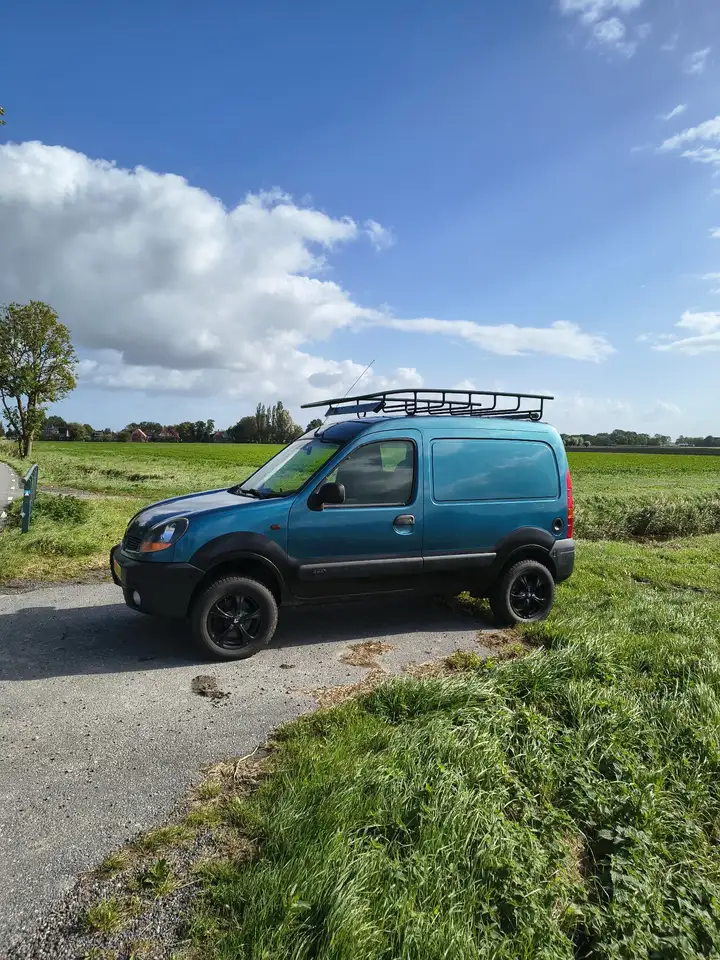 Renault Kangoo dCi 85 Gr.C.4x4 — photo 1 of 16