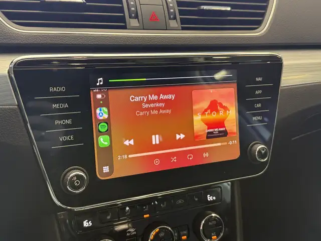 Skoda Superb view 24