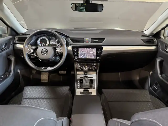 Skoda Superb view 2